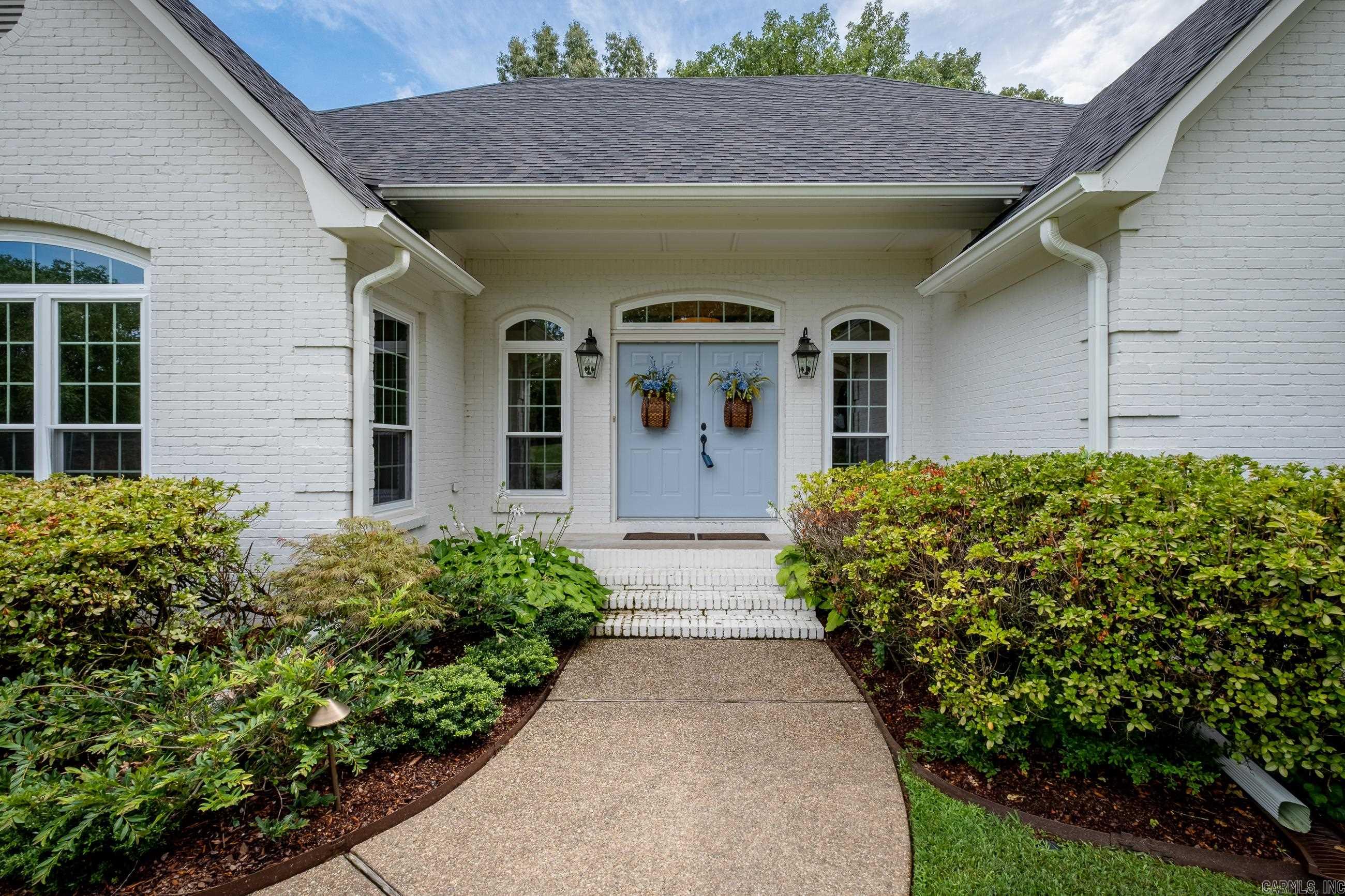 CHENAL VALLEY FONTENAY CIRCLE - Residential