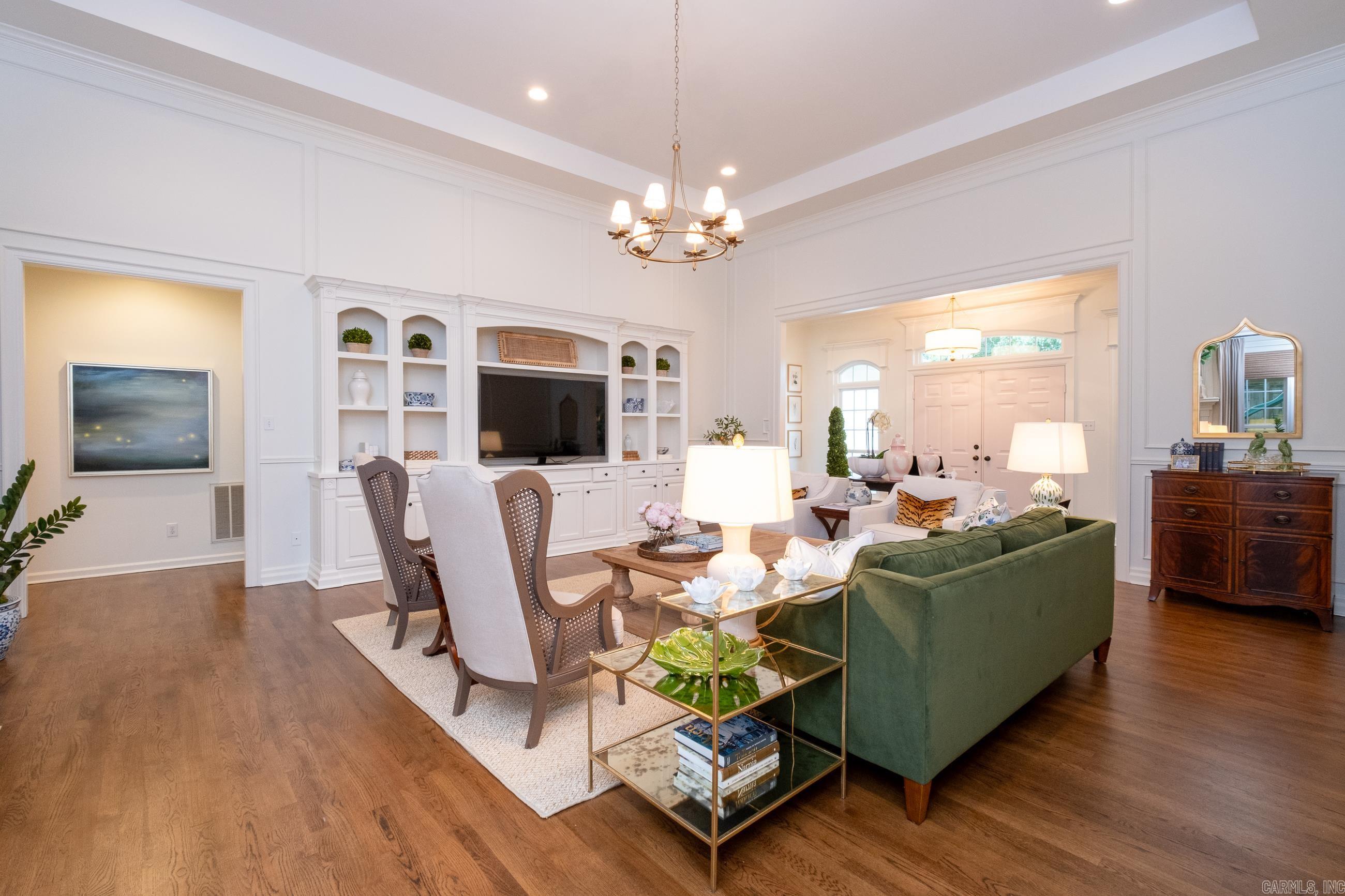 CHENAL VALLEY FONTENAY CIRCLE - Residential