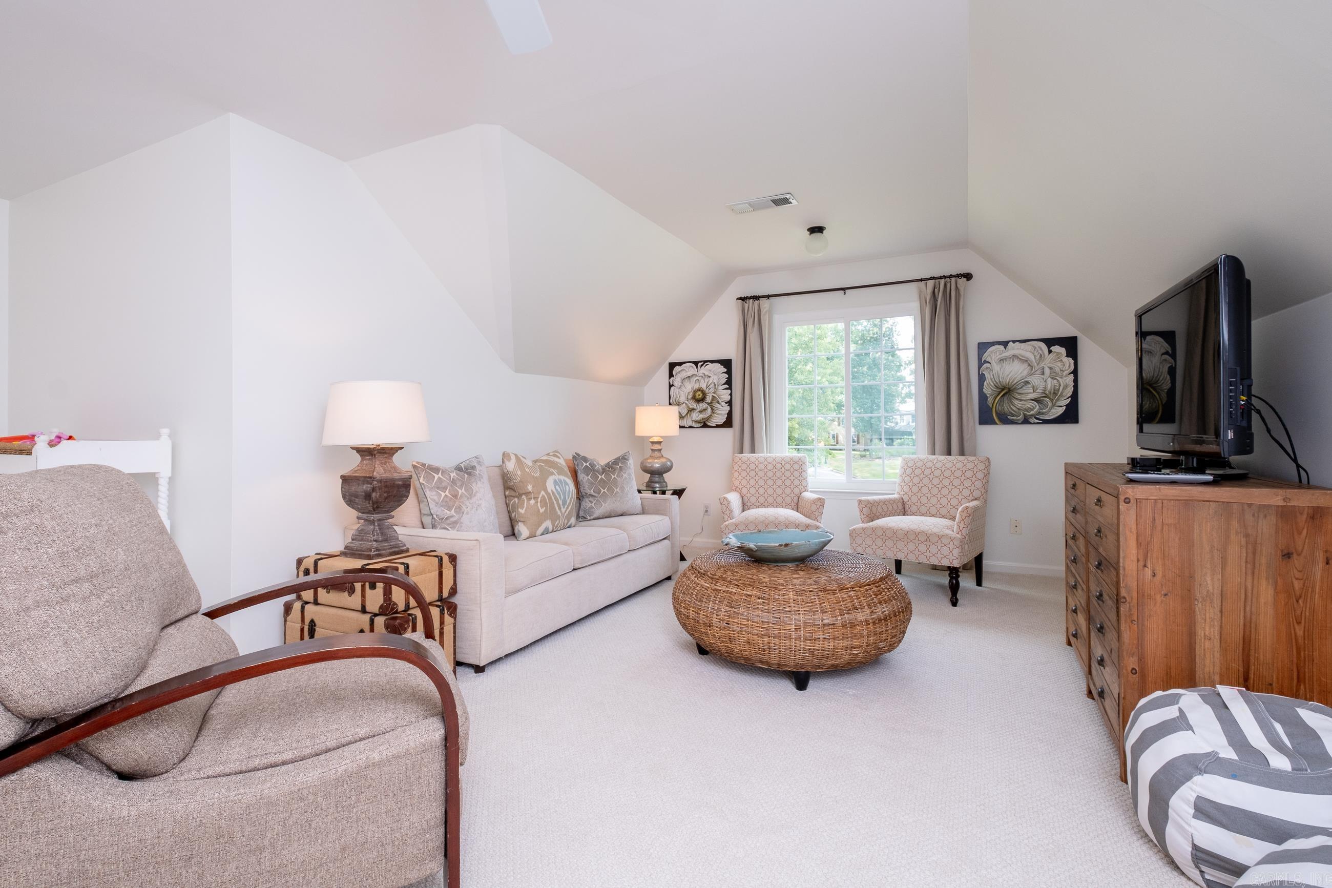 CHENAL VALLEY FONTENAY CIRCLE - Residential