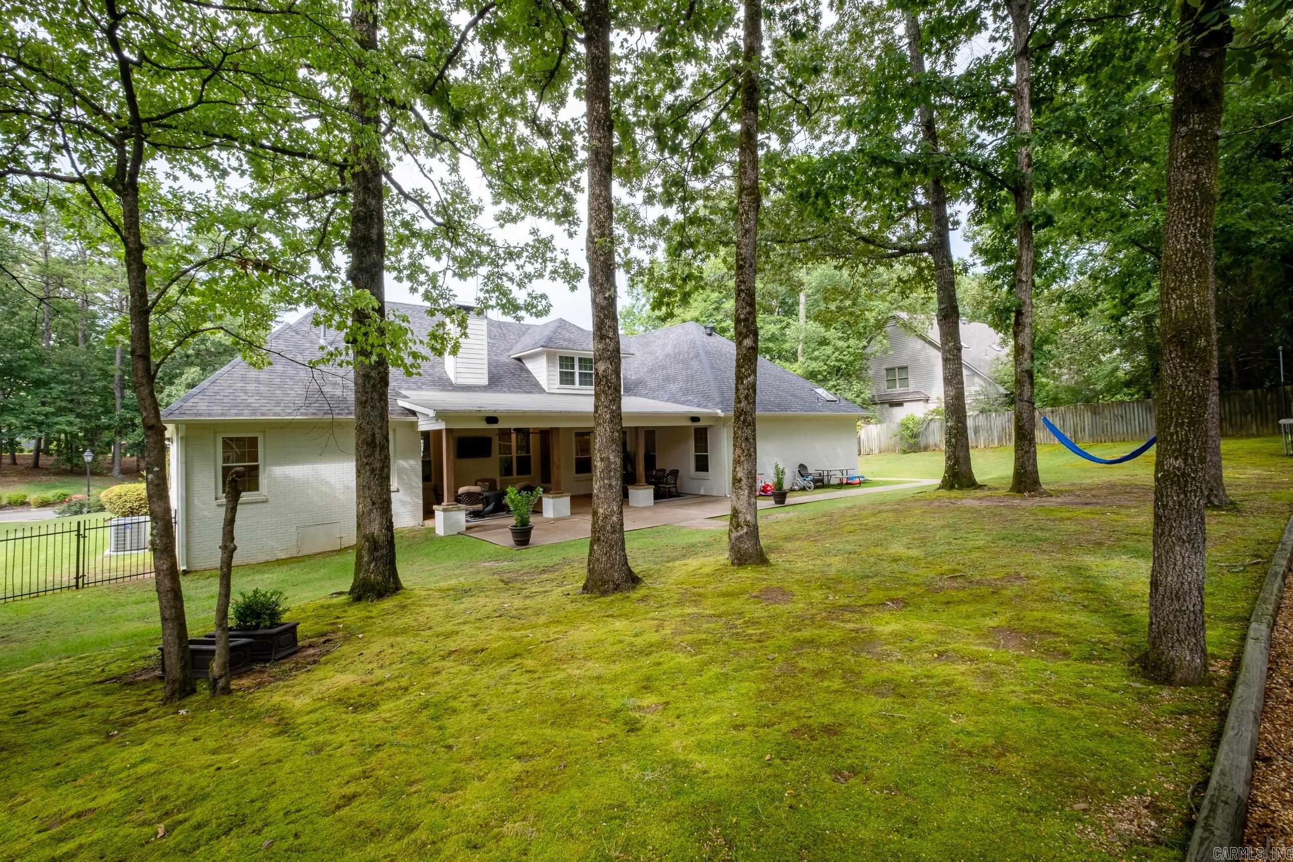 CHENAL VALLEY FONTENAY CIRCLE - Residential