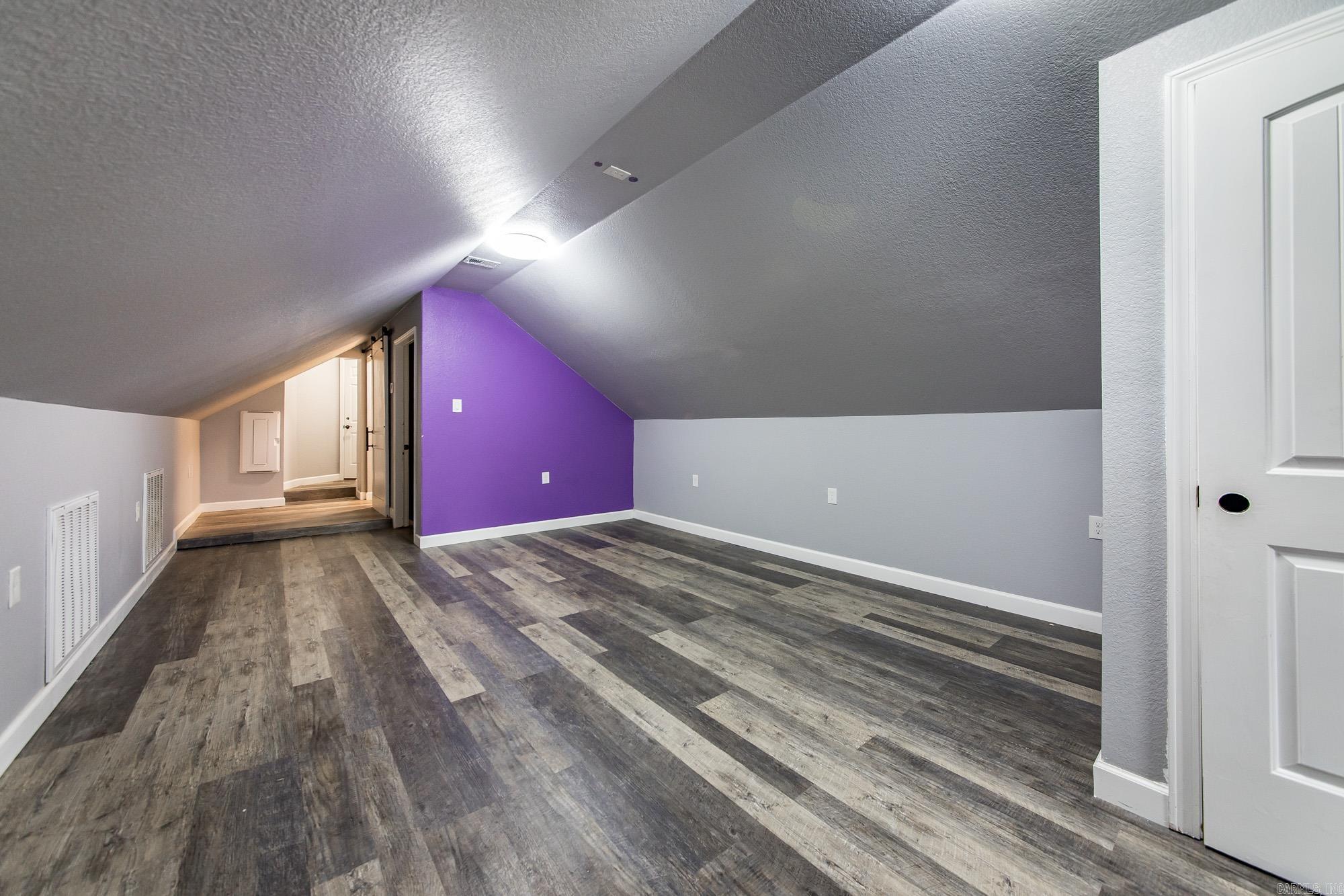 CHAMPLIN - Residential