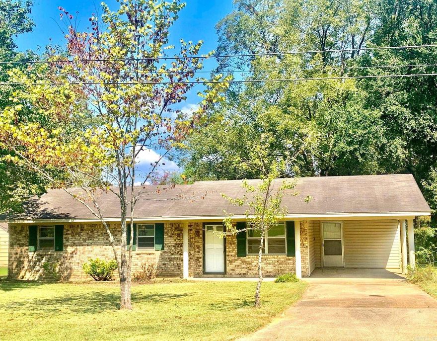 Great starter home in Rolling Acres subdivision. New flooring throughout the home, remodeled bathroom and recently a fresh coat of paint in the interior.   Kitchen/dining combo that opens to the living room with gas wall heater. Nice size laundry room with a door that leads out to the large backyard.  Home is move in ready, just waiting for your family!