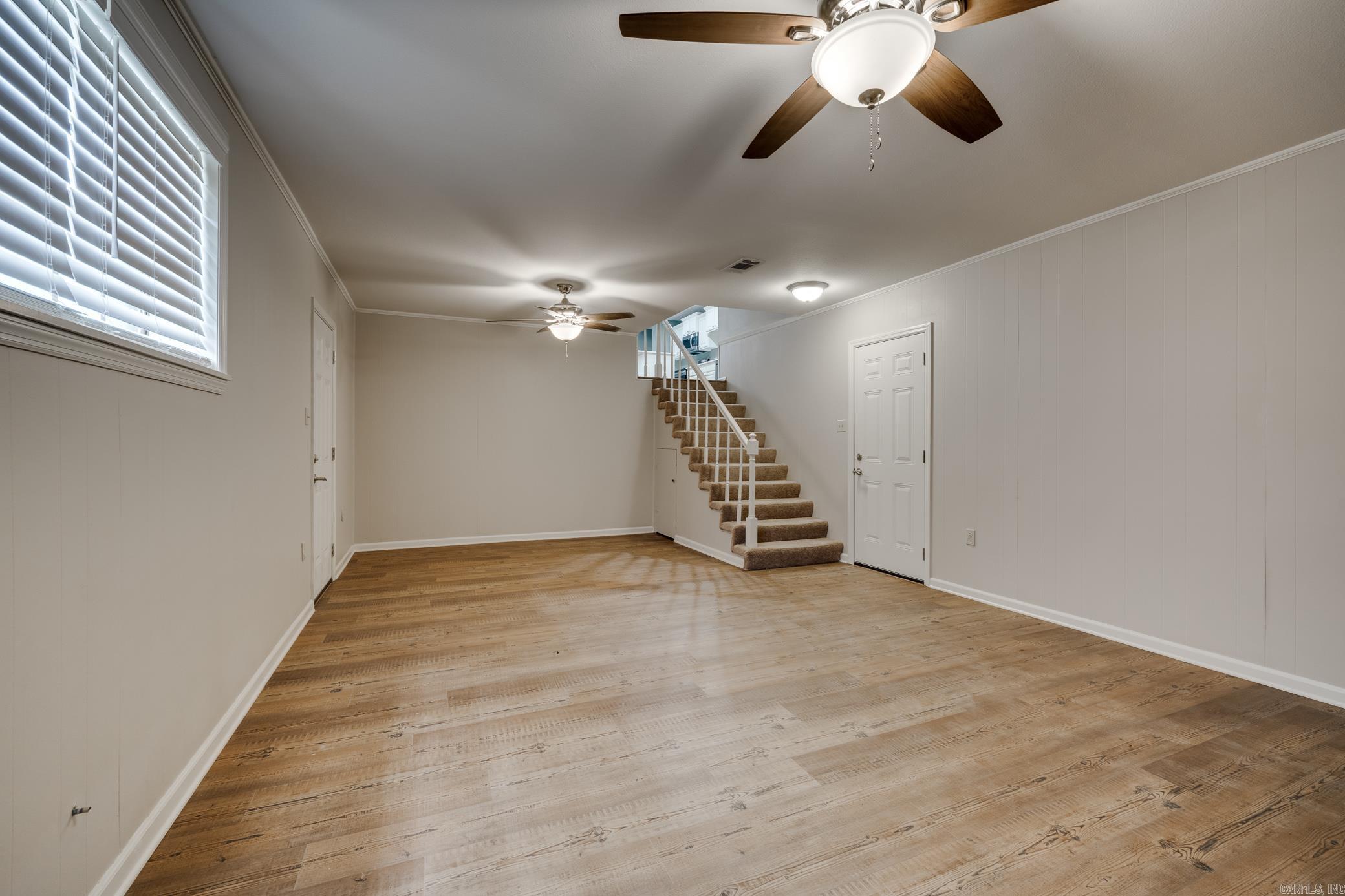 JACKSON HGTS - Residential