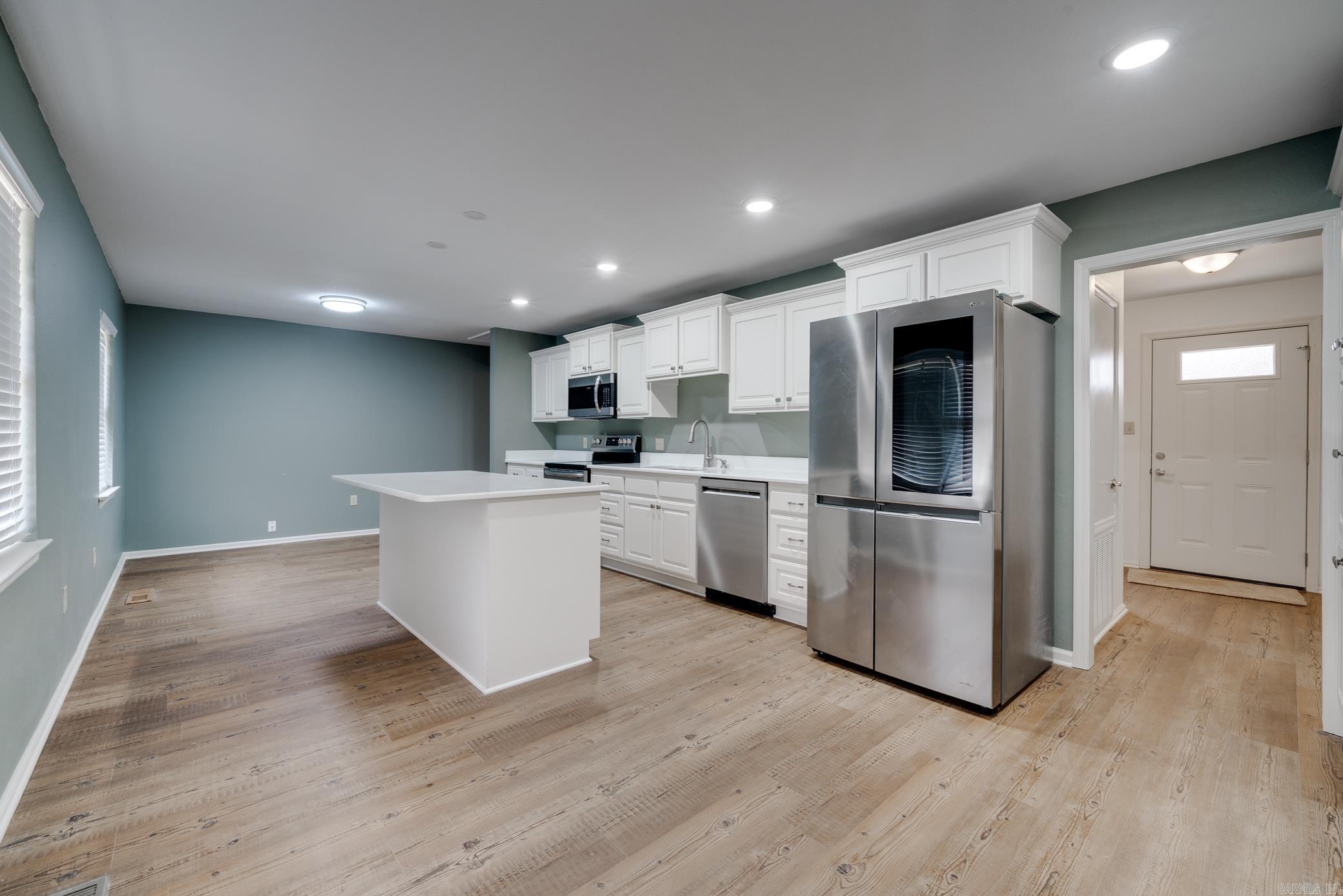 JACKSON HGTS - Residential