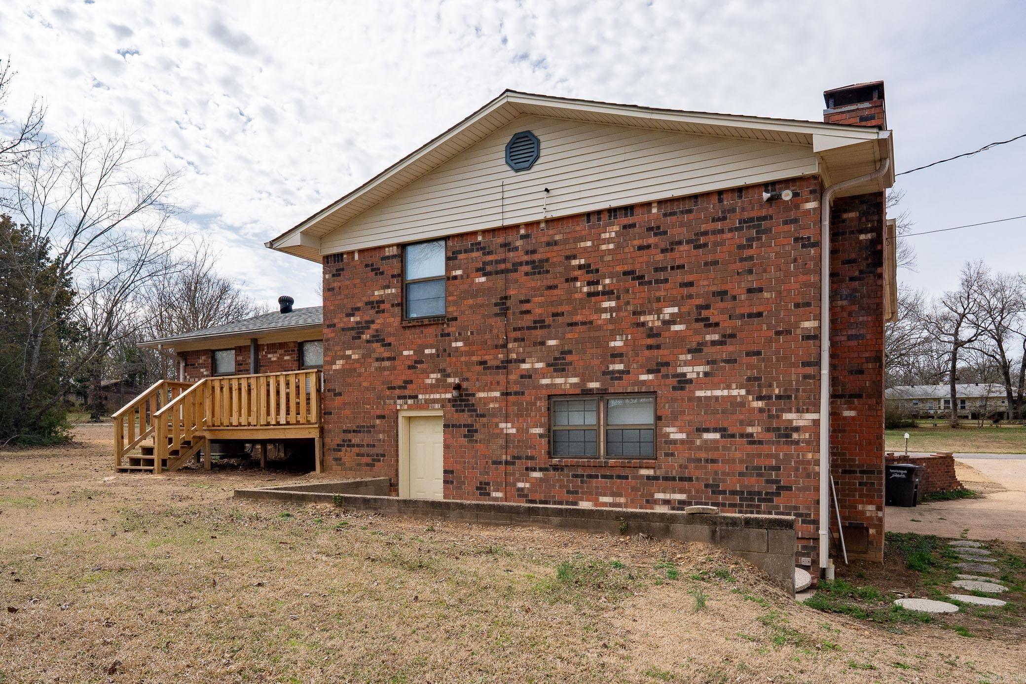 JACKSON HGTS - Residential