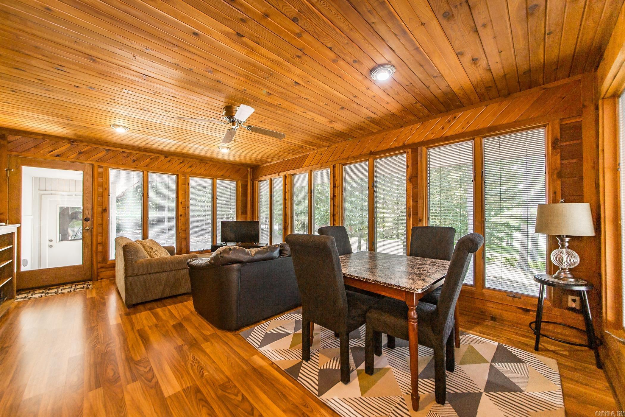 INDIAN HILLS - Residential