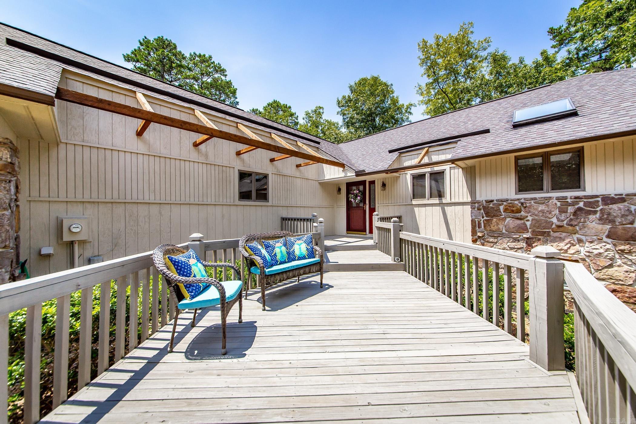 INDIAN HILLS - Residential