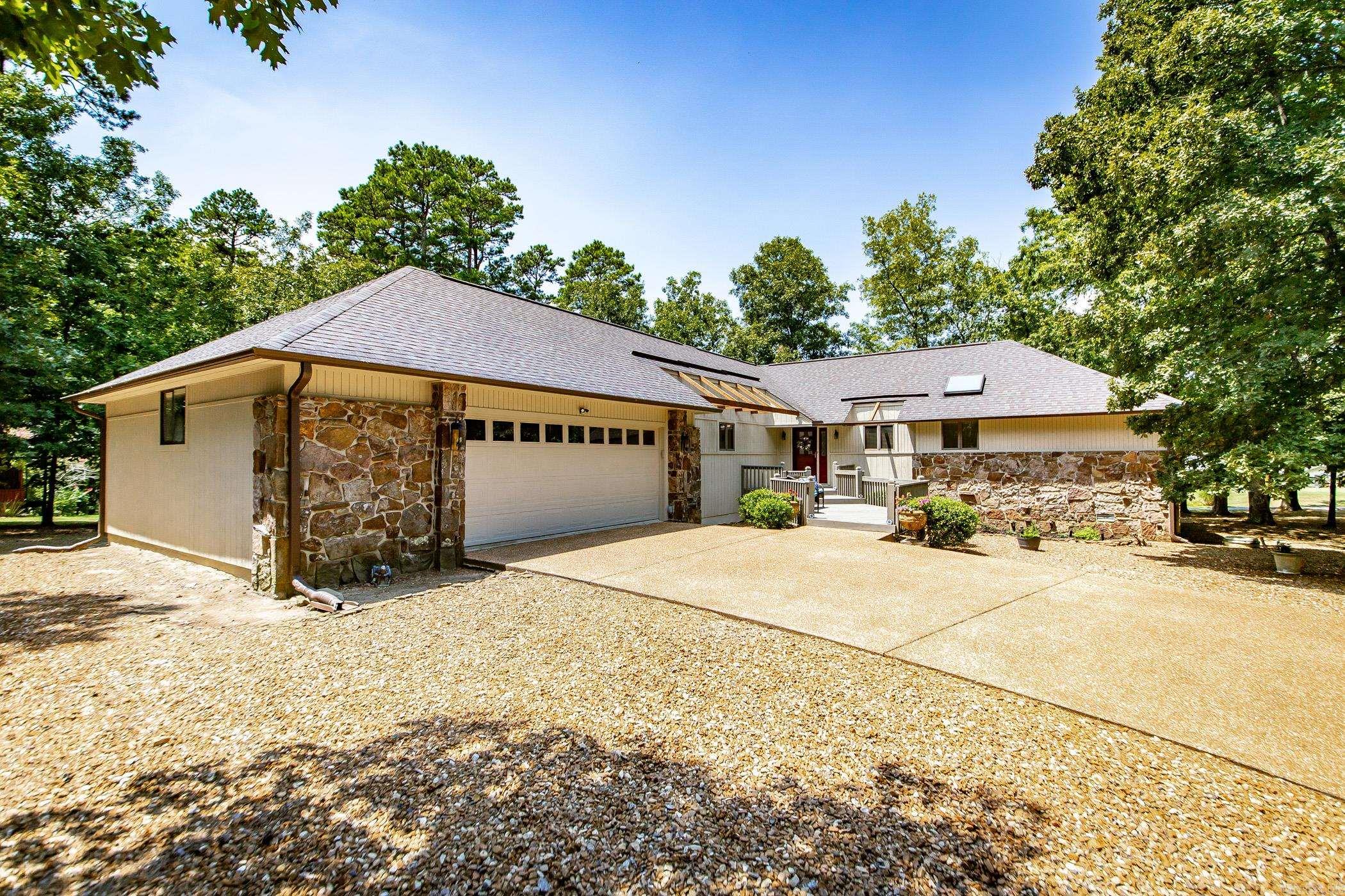 INDIAN HILLS - Residential