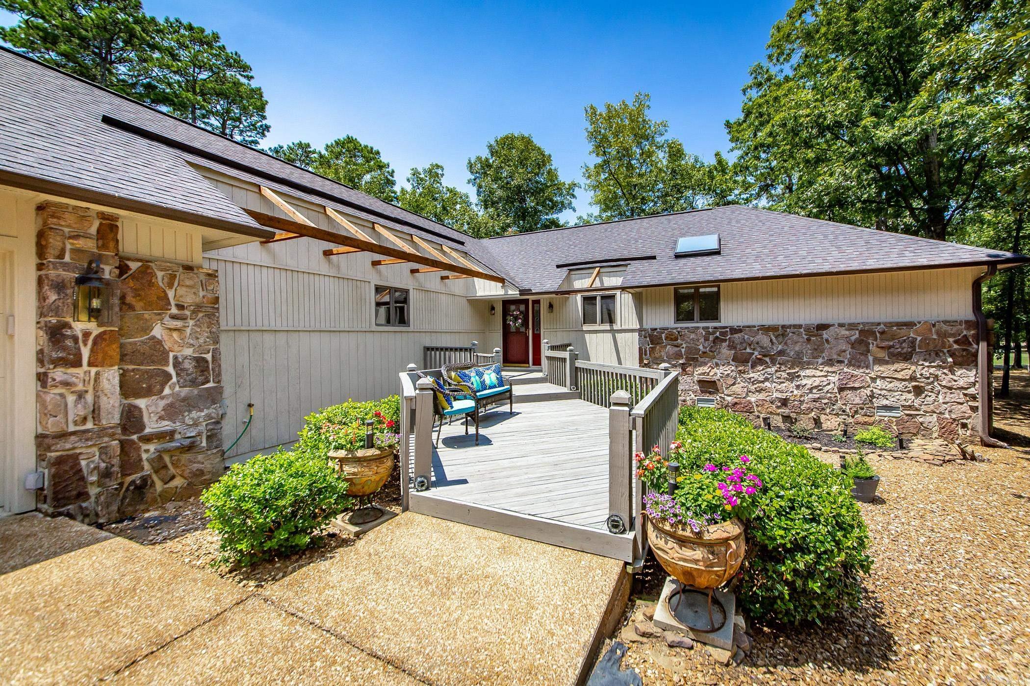 INDIAN HILLS - Residential