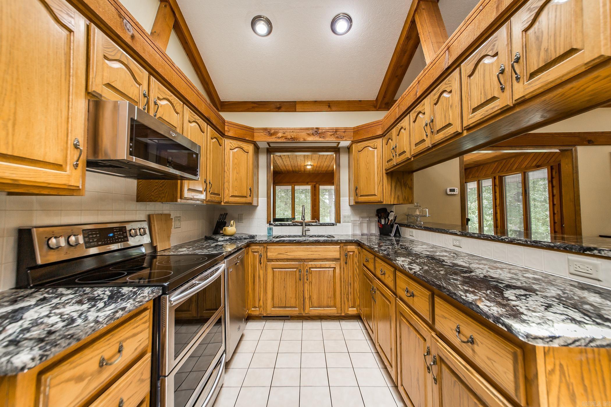 INDIAN HILLS - Residential