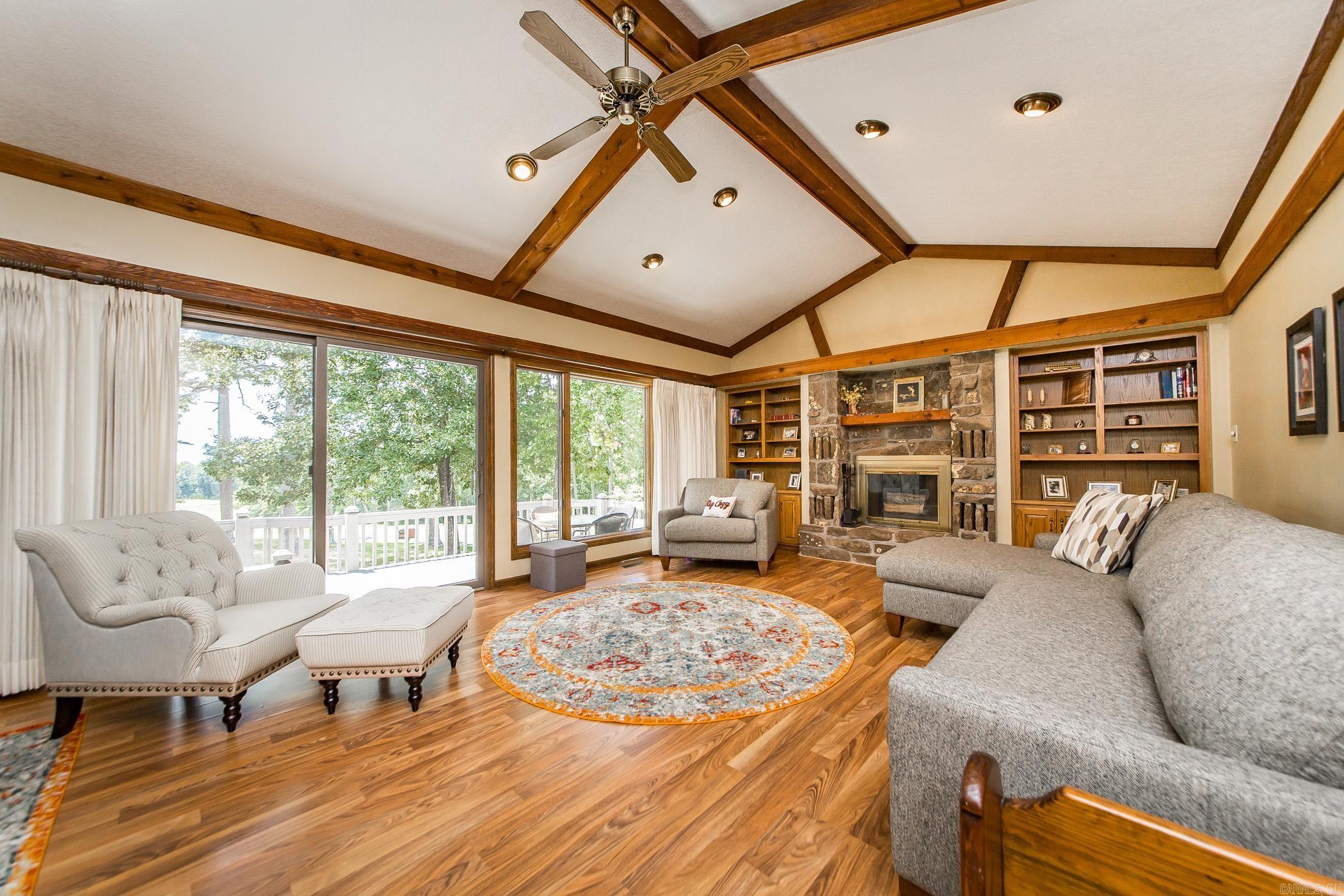 INDIAN HILLS - Residential