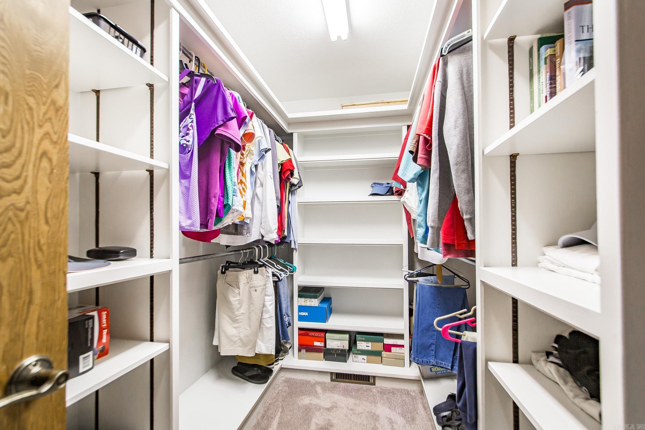 INDIAN HILLS - Residential