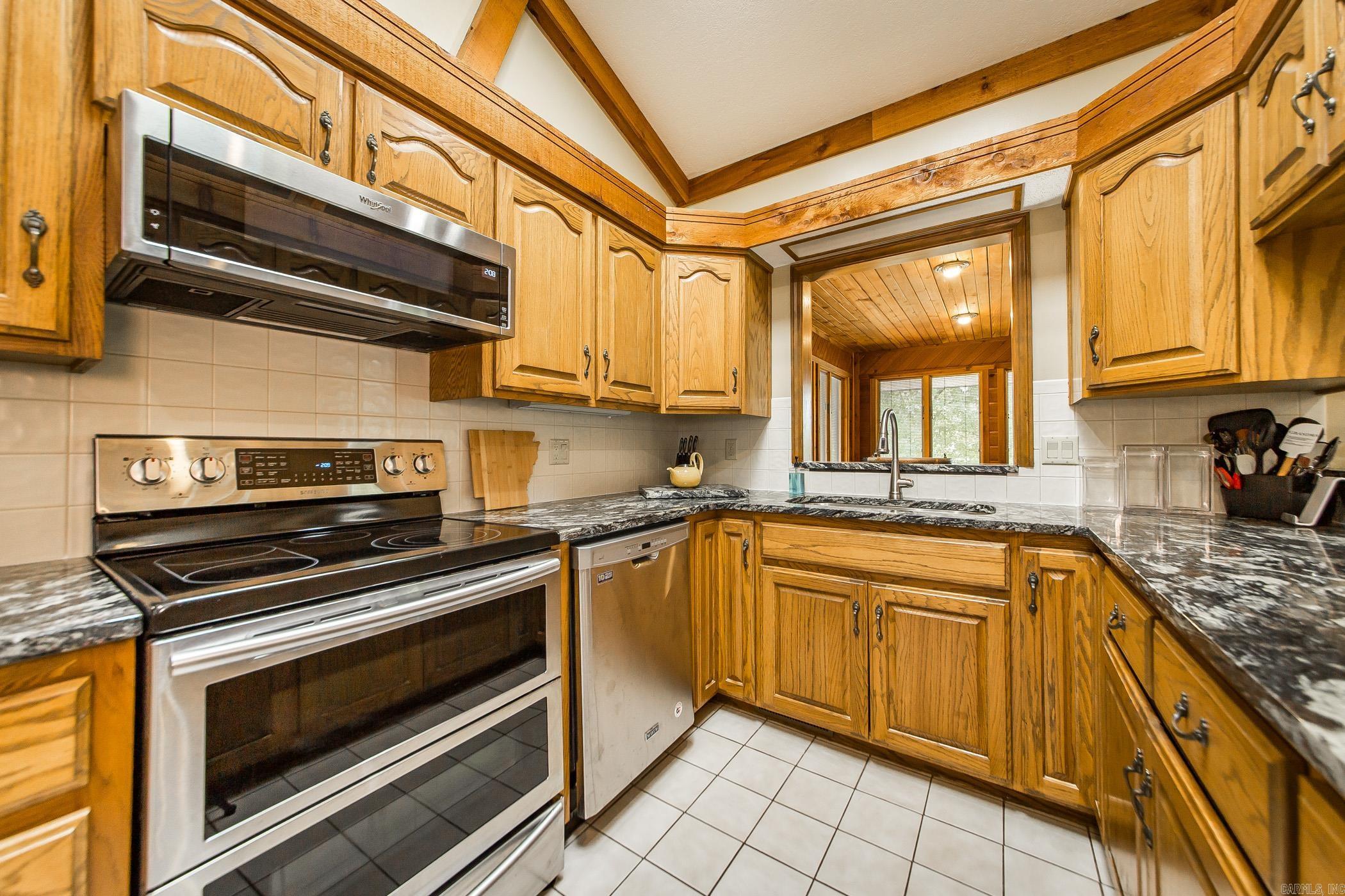 INDIAN HILLS - Residential