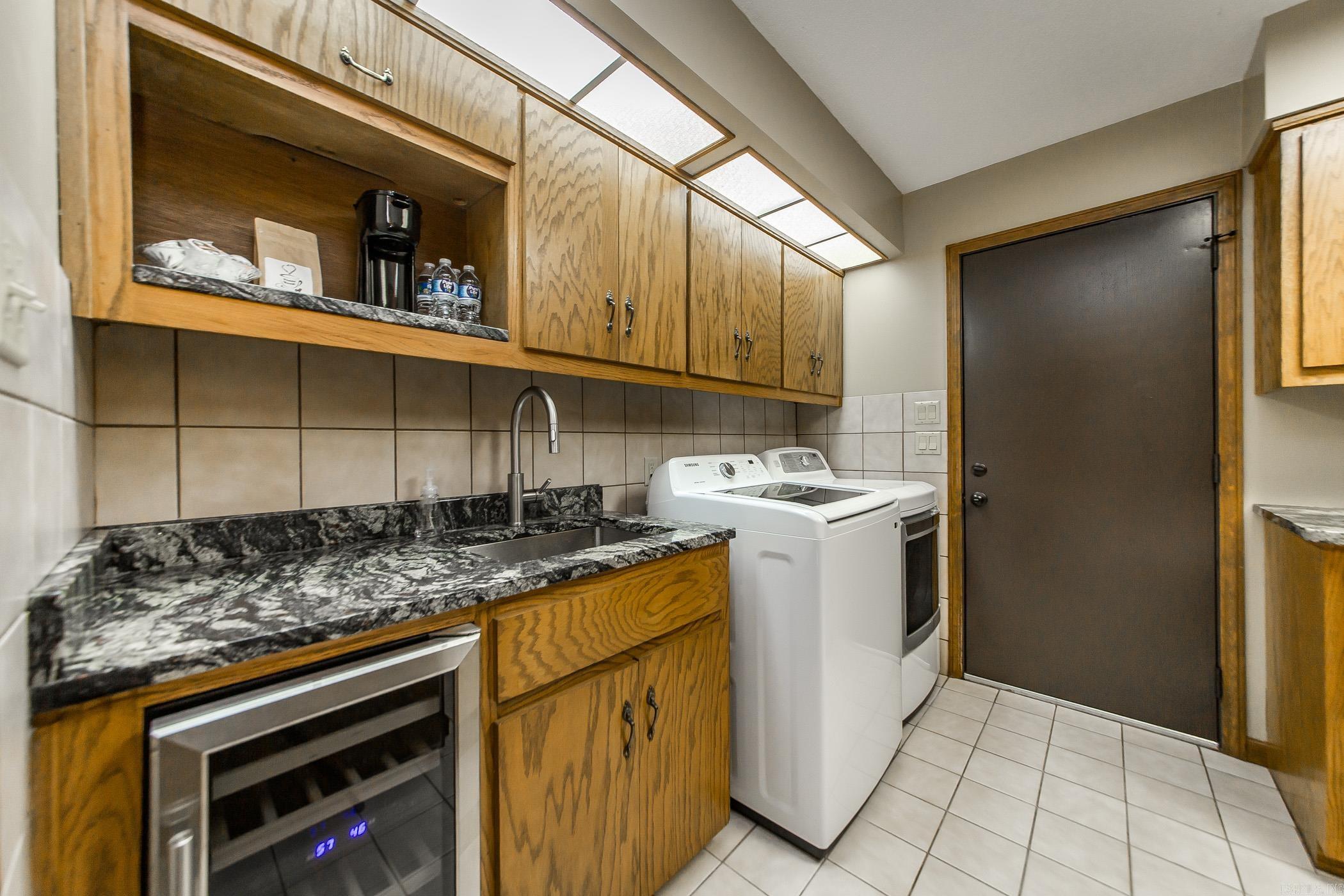 INDIAN HILLS - Residential