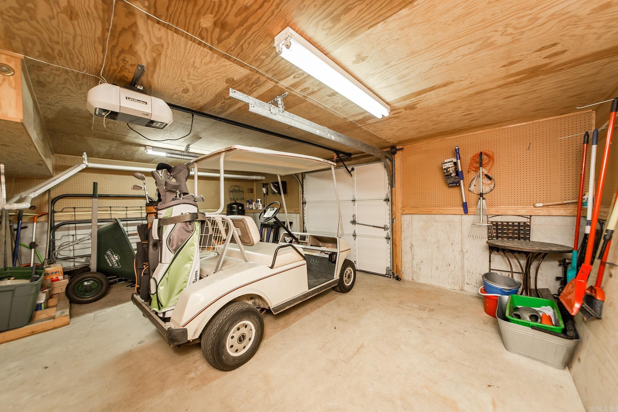 INDIAN HILLS - Residential