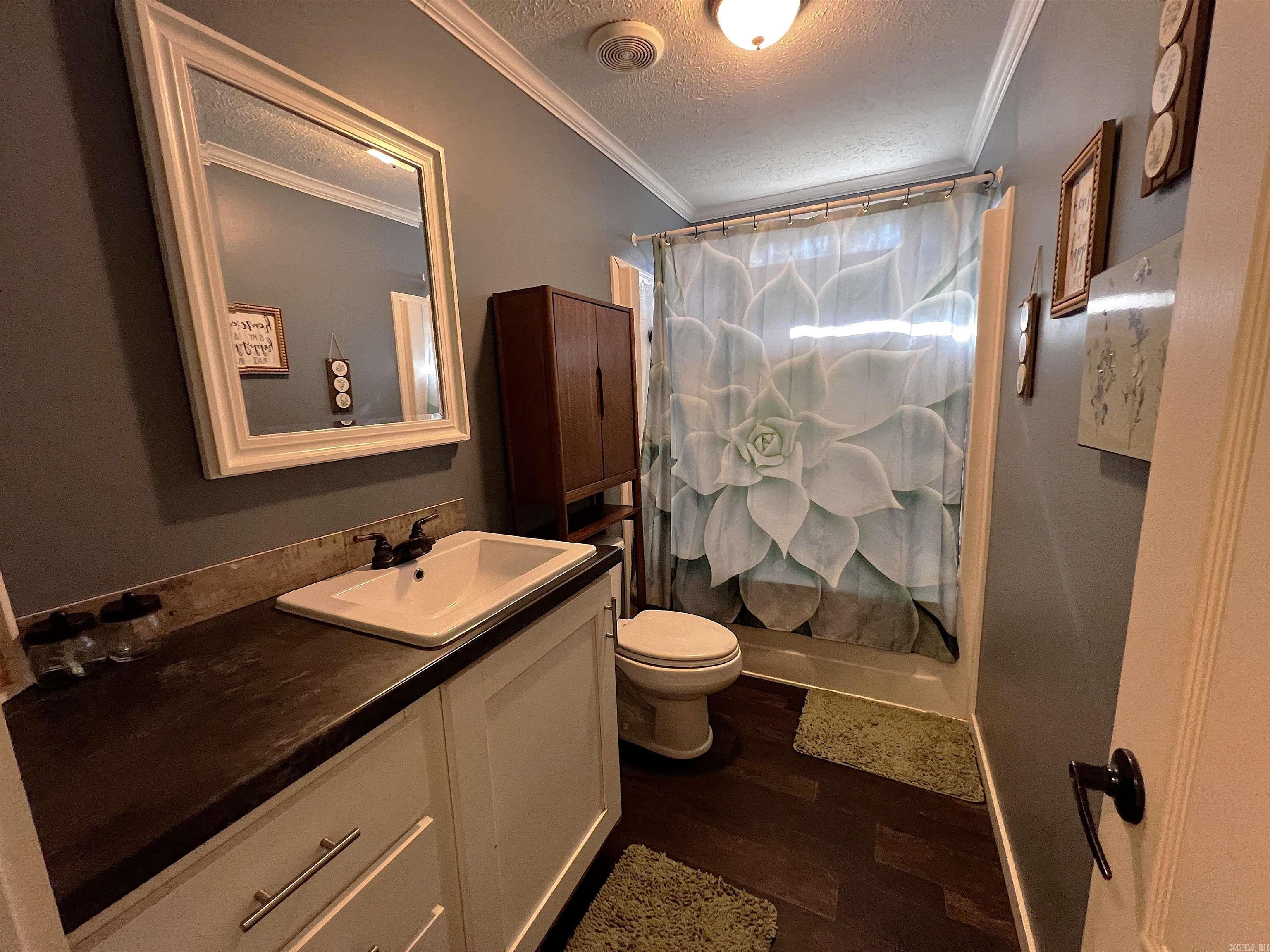 RED BLUFF - Residential