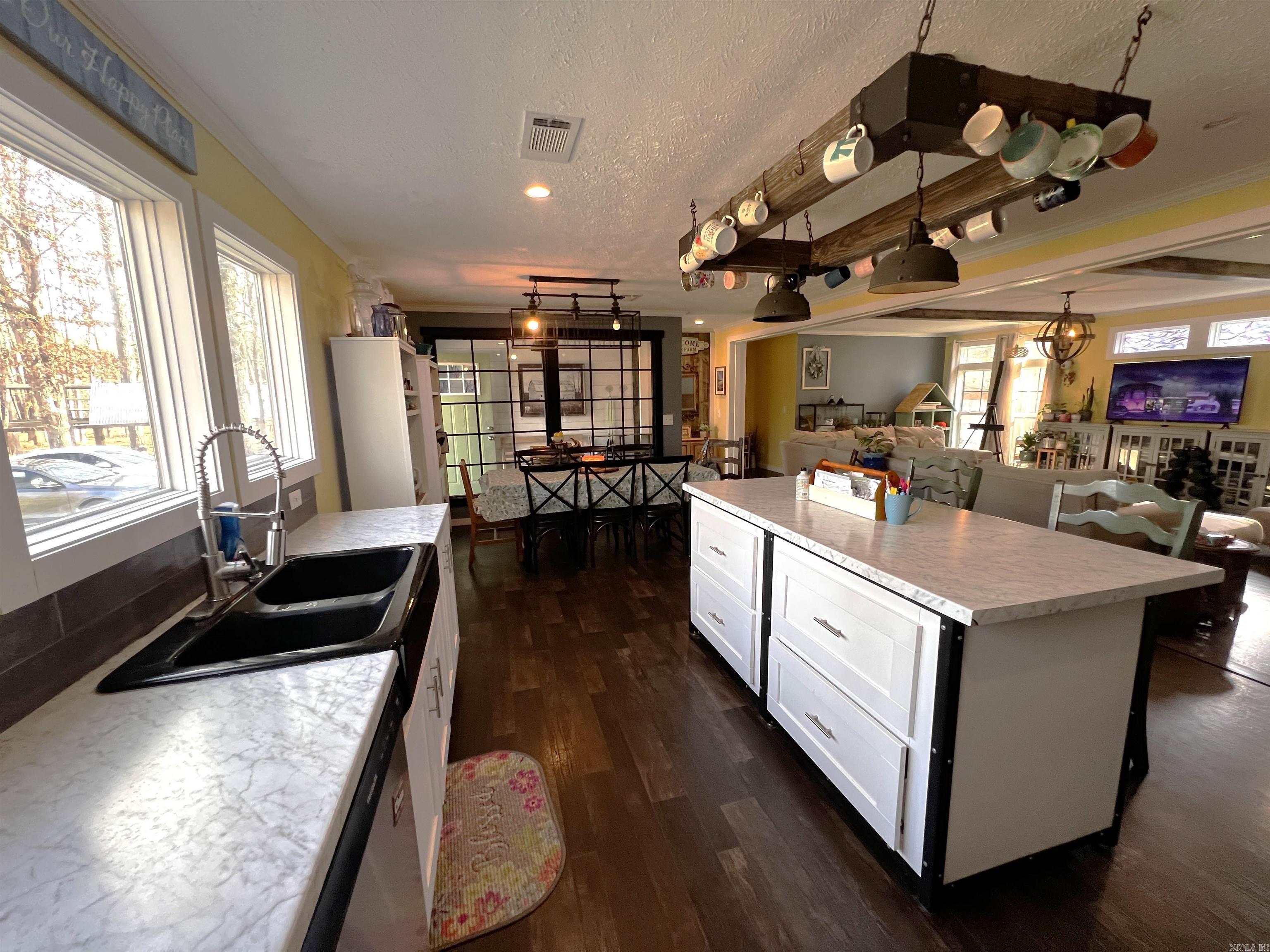 RED BLUFF - Residential