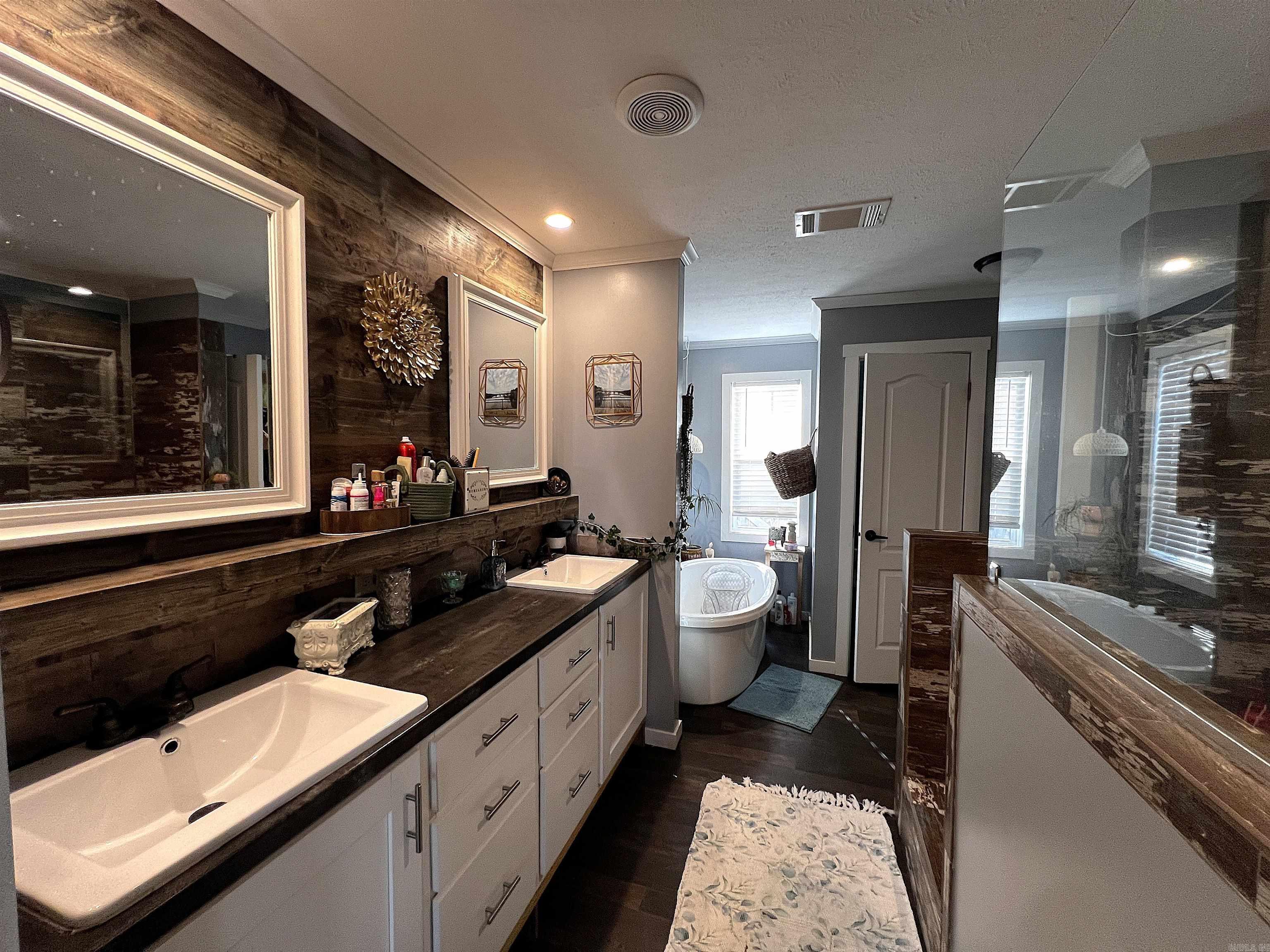 RED BLUFF - Residential