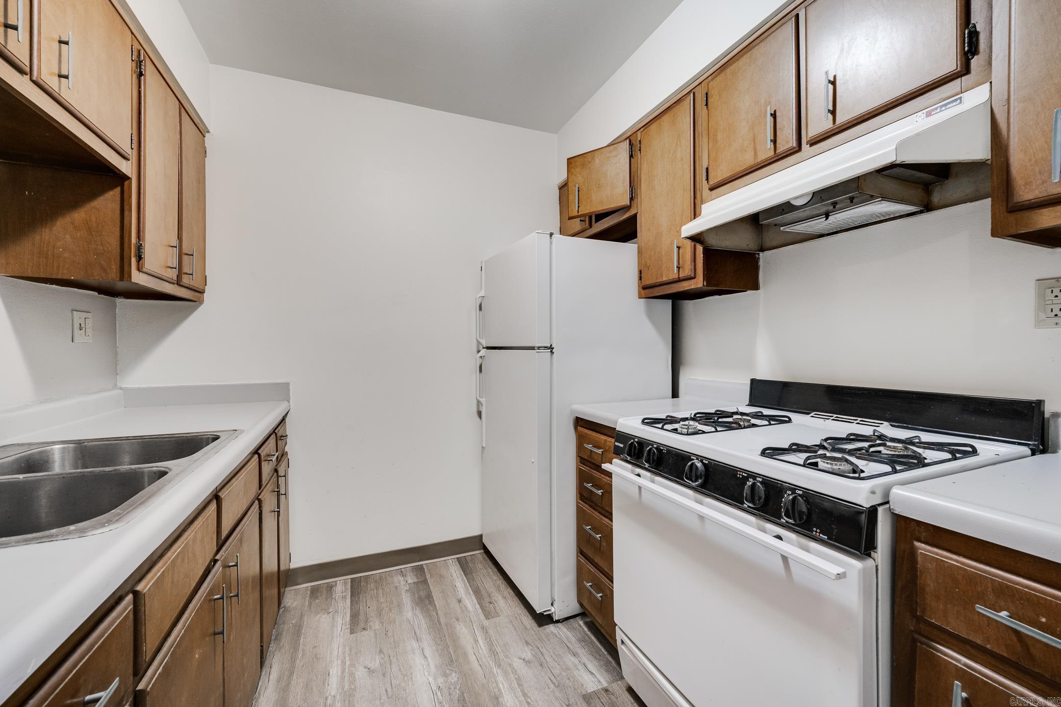 Metes & Bounds - Residential Lease