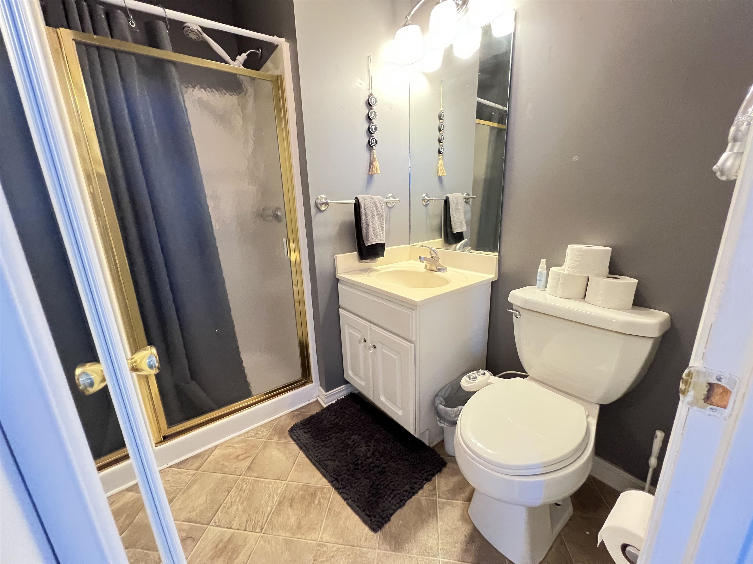 EAST LAKE - Residential