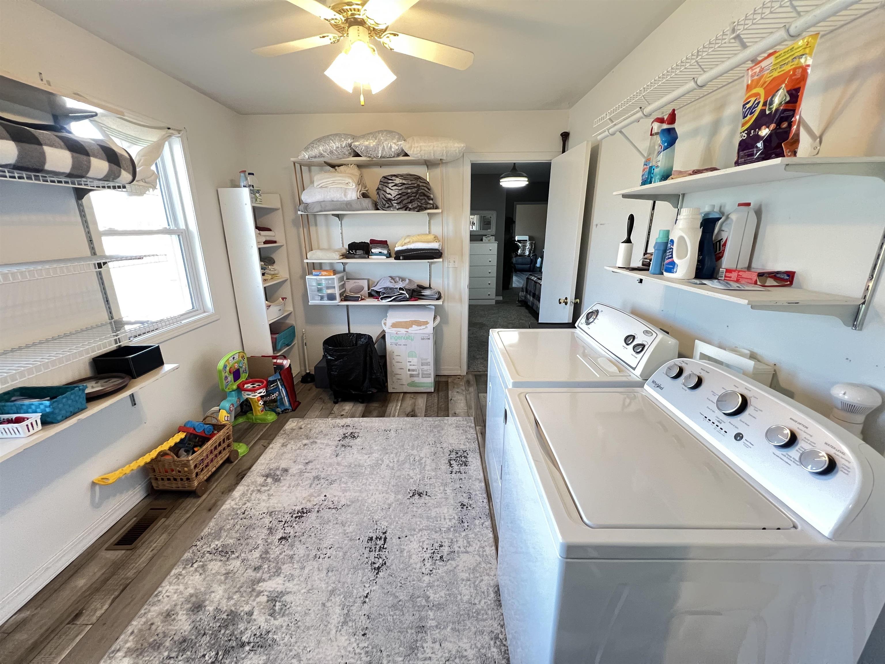 EAST LAKE - Residential