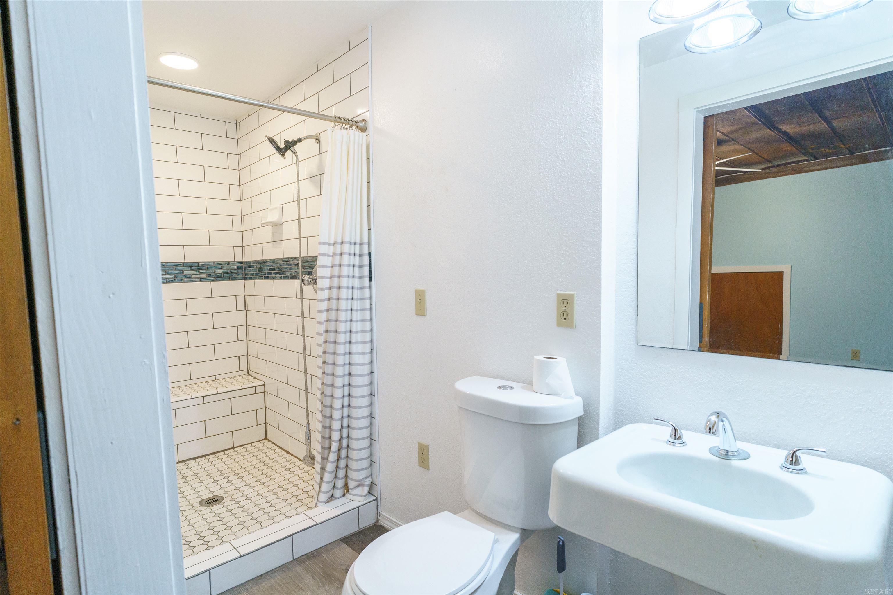 BATESVILLE AC - Residential