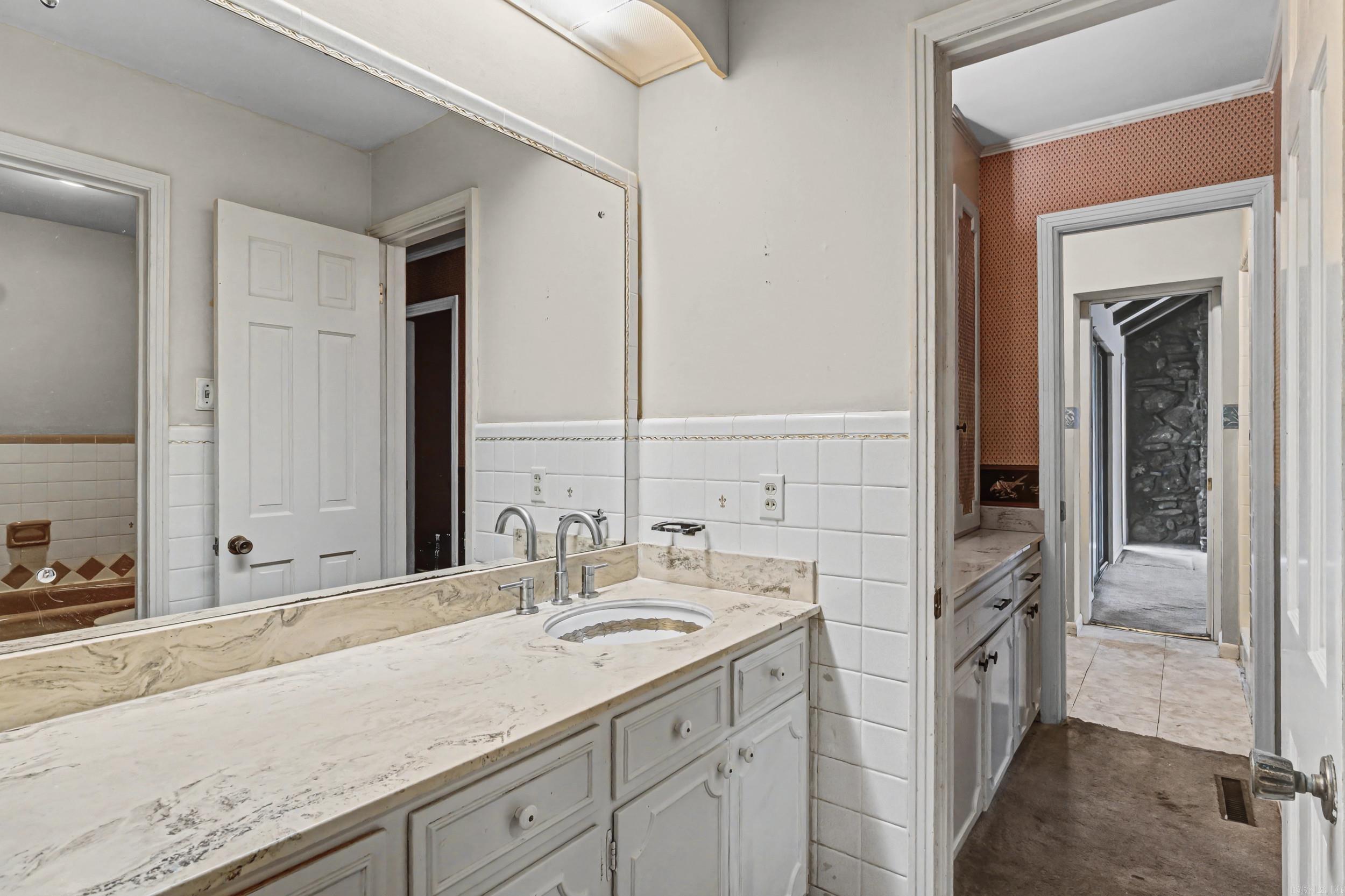 BALD KNOB OUTLOTS - Residential