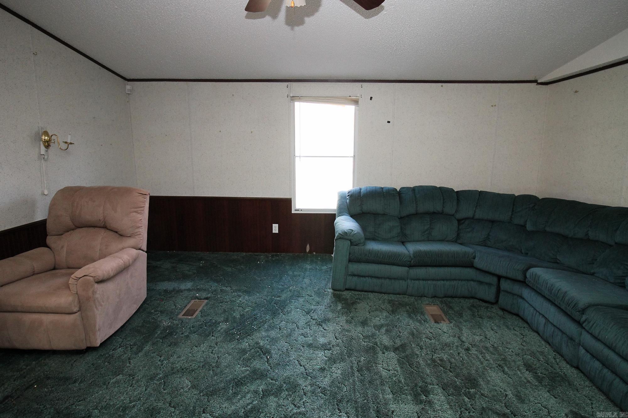 ROLLING HILLS ESTATES - Residential