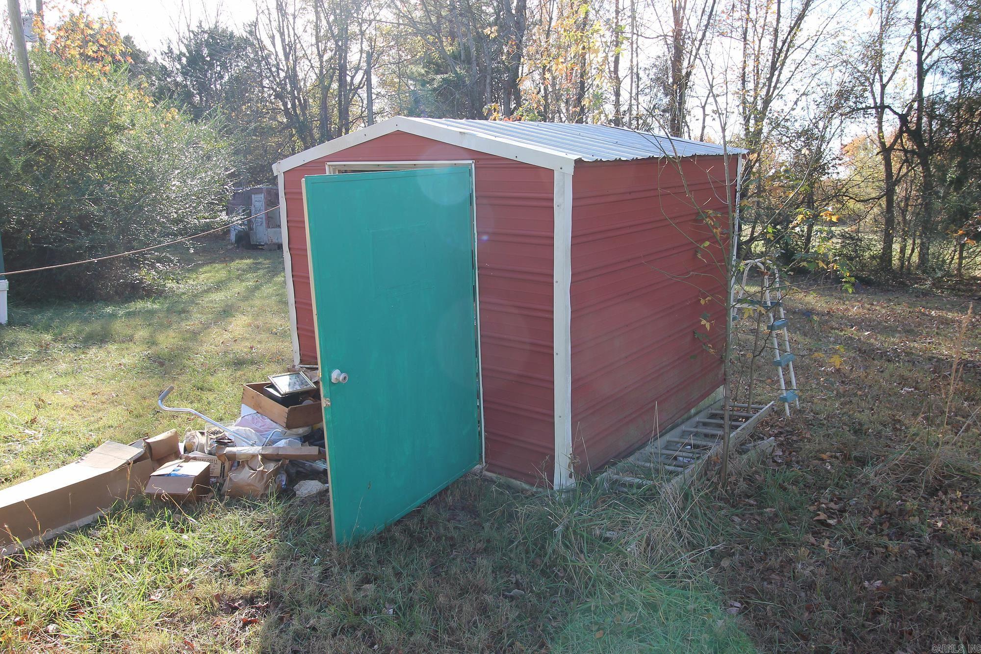 ROLLING HILLS ESTATES - Residential