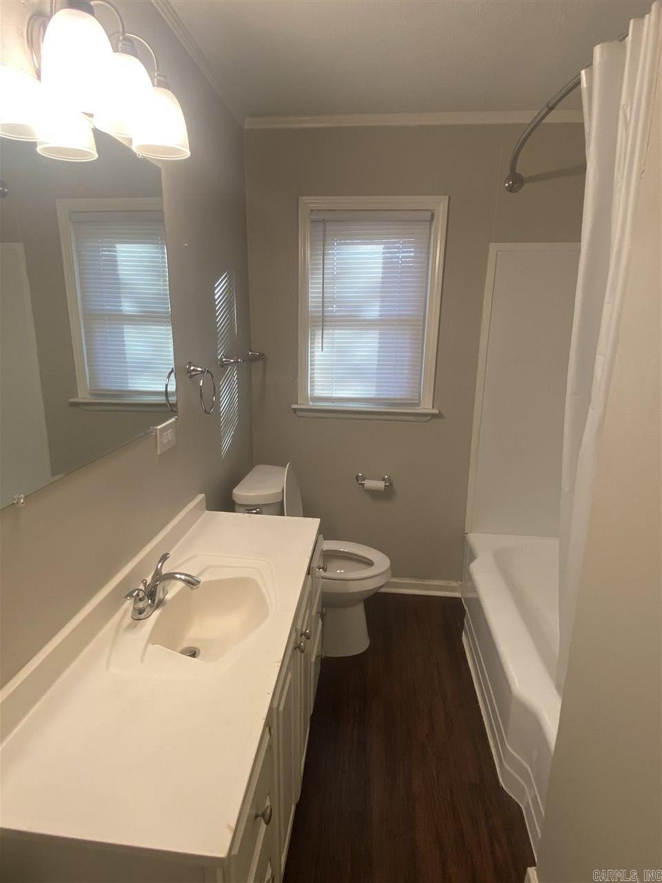 Farmeres 4th - Residential Lease