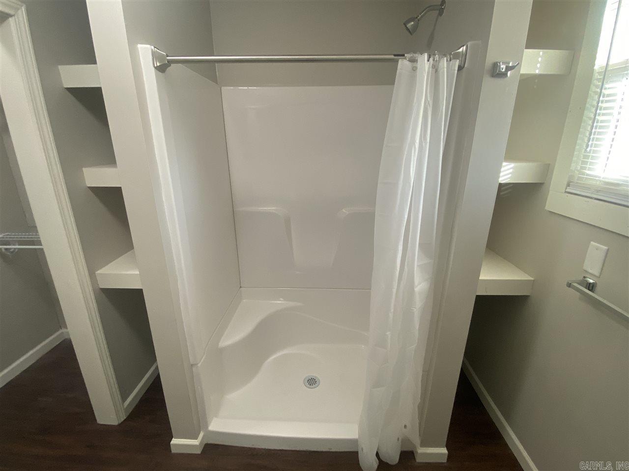 Farmeres 4th - Residential Lease