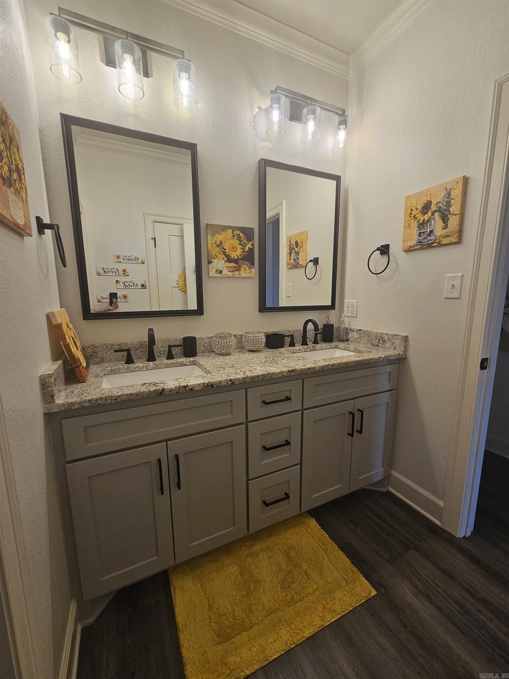 OAK TREE RIDGE SUB - Residential