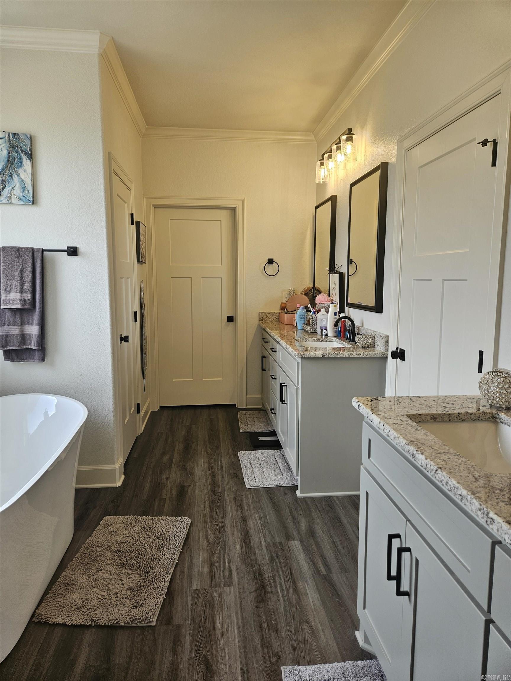 OAK TREE RIDGE SUB - Residential