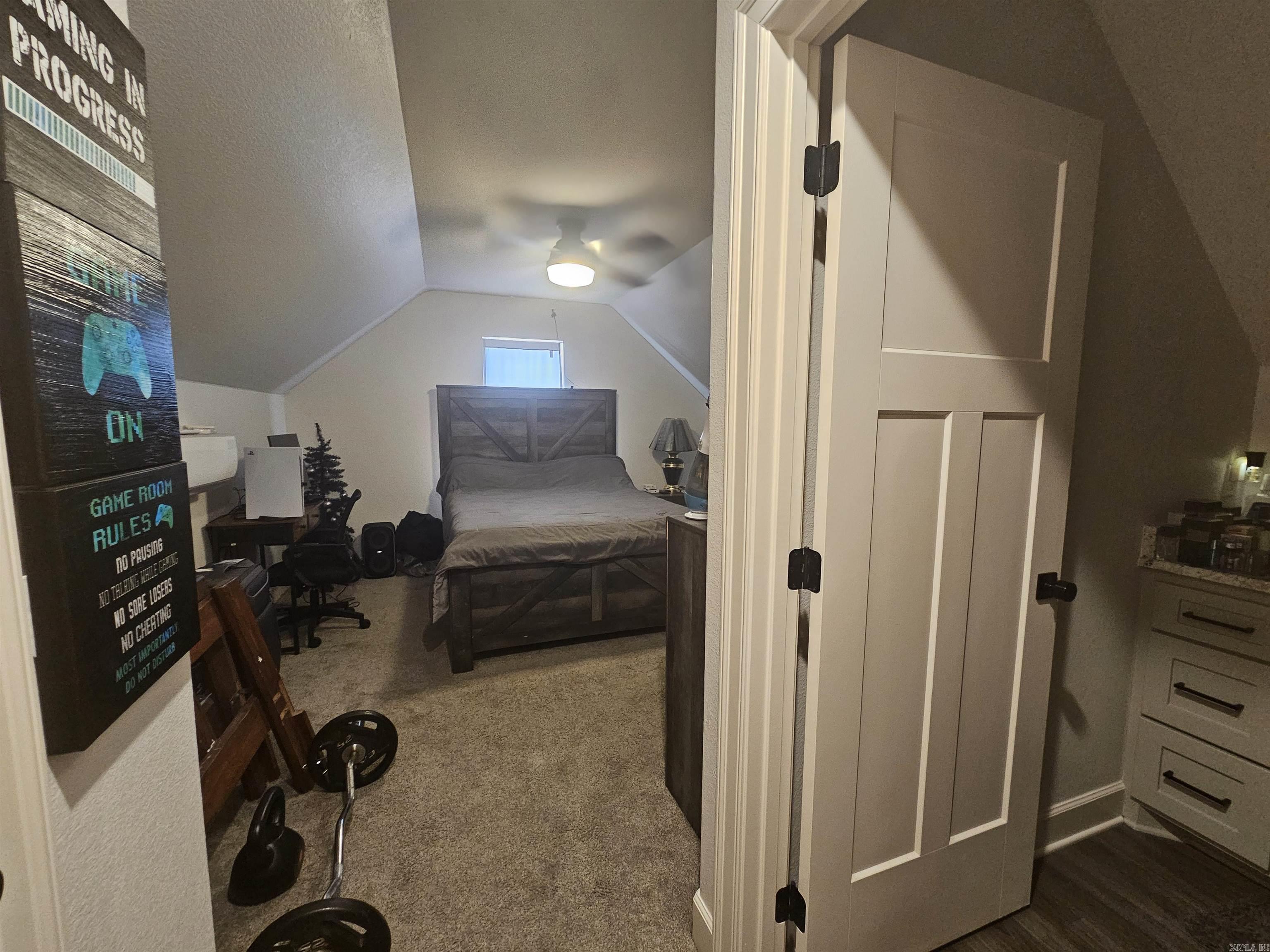 OAK TREE RIDGE SUB - Residential