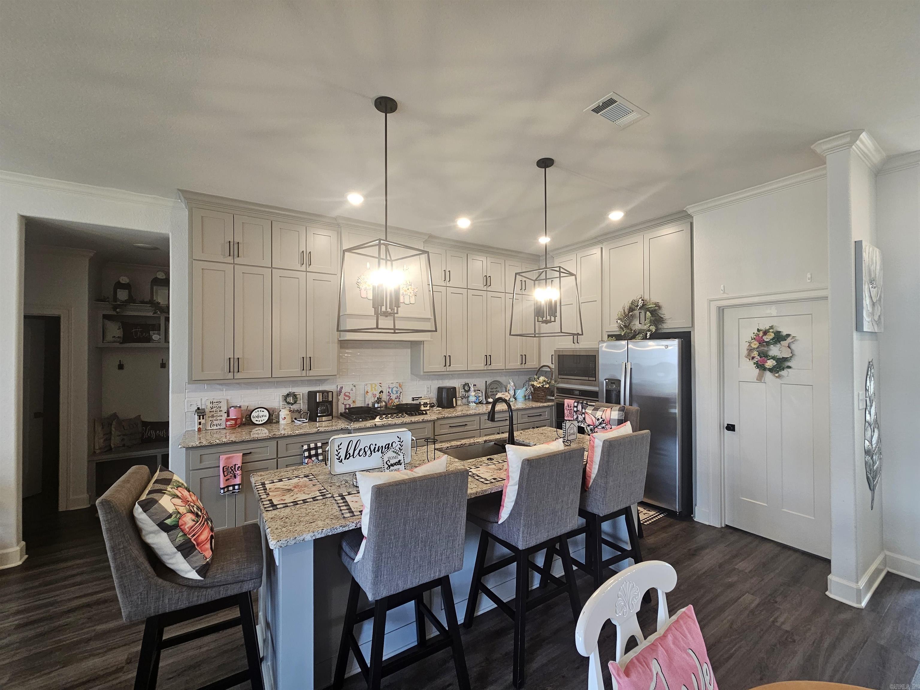 OAK TREE RIDGE SUB - Residential