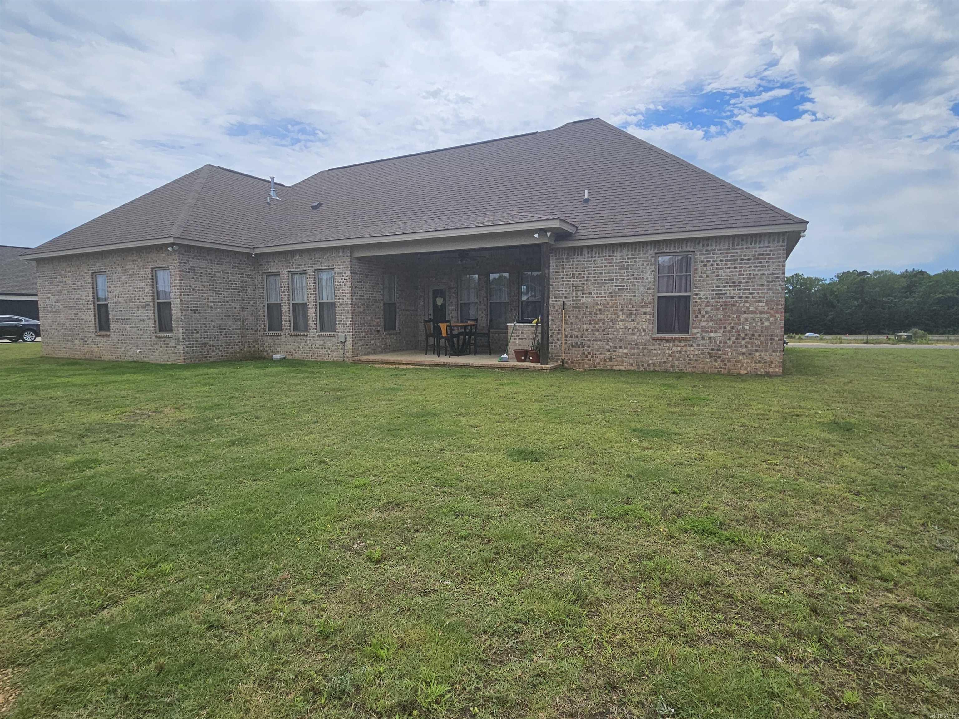 OAK TREE RIDGE SUB - Residential