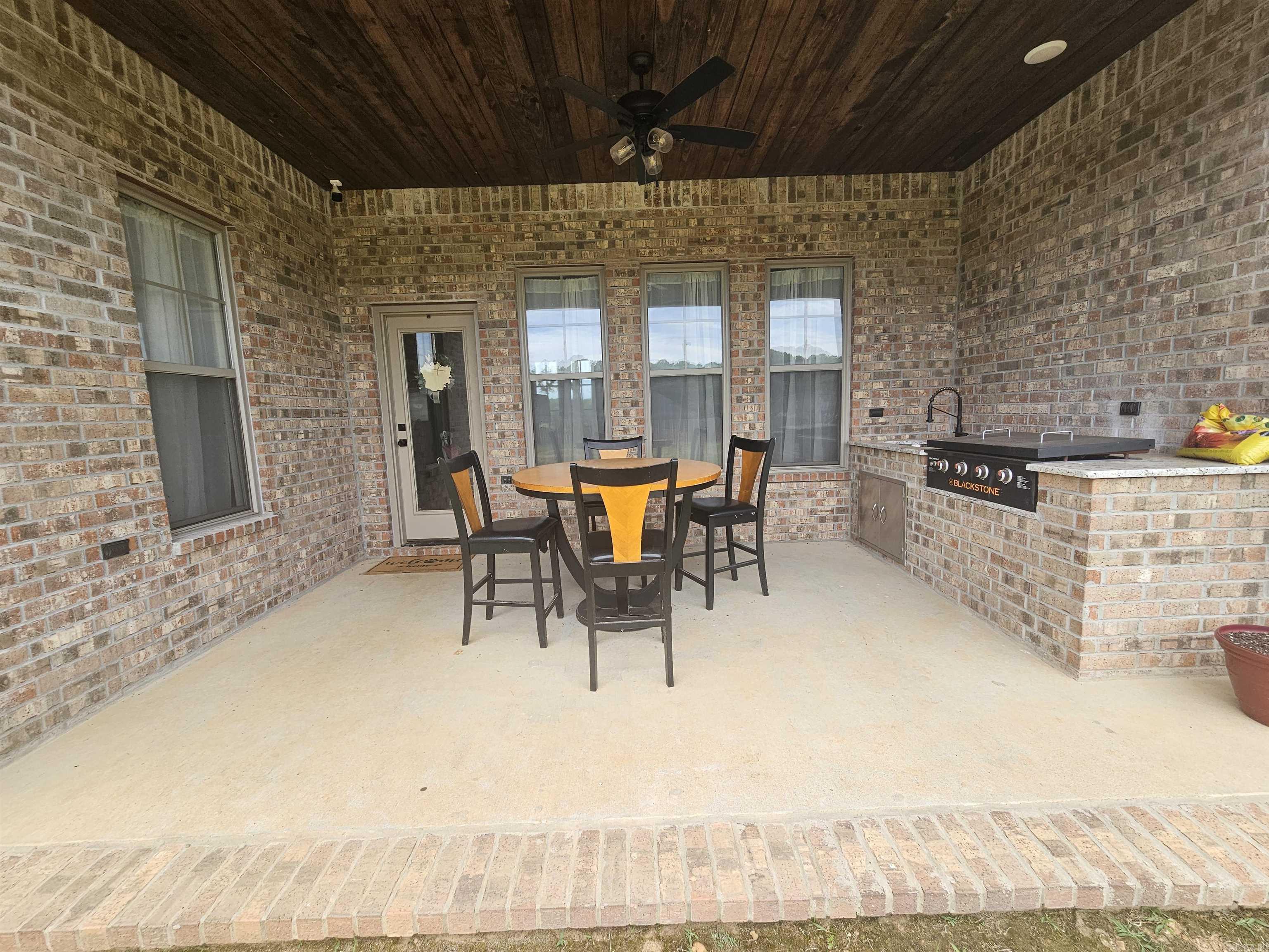 OAK TREE RIDGE SUB - Residential