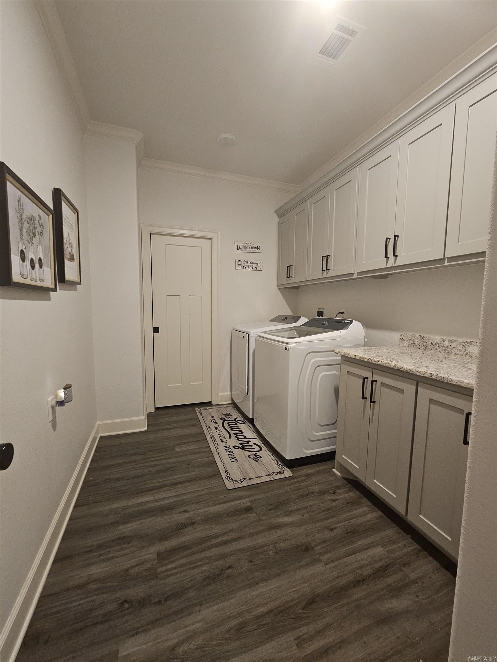 OAK TREE RIDGE SUB - Residential