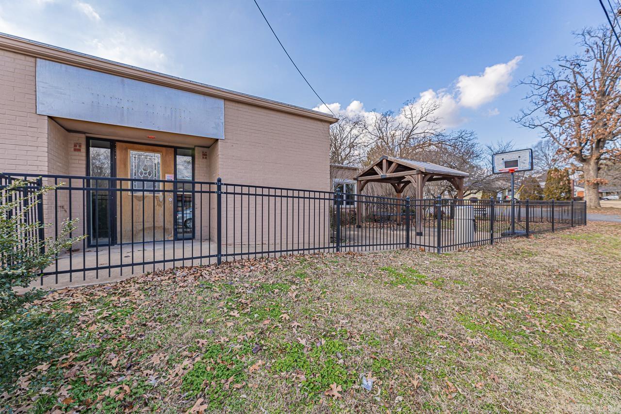 Sowells - Commercial Sale