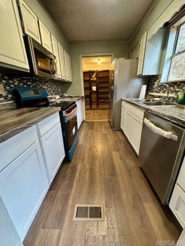 WOODLAWN ESTATES - Residential