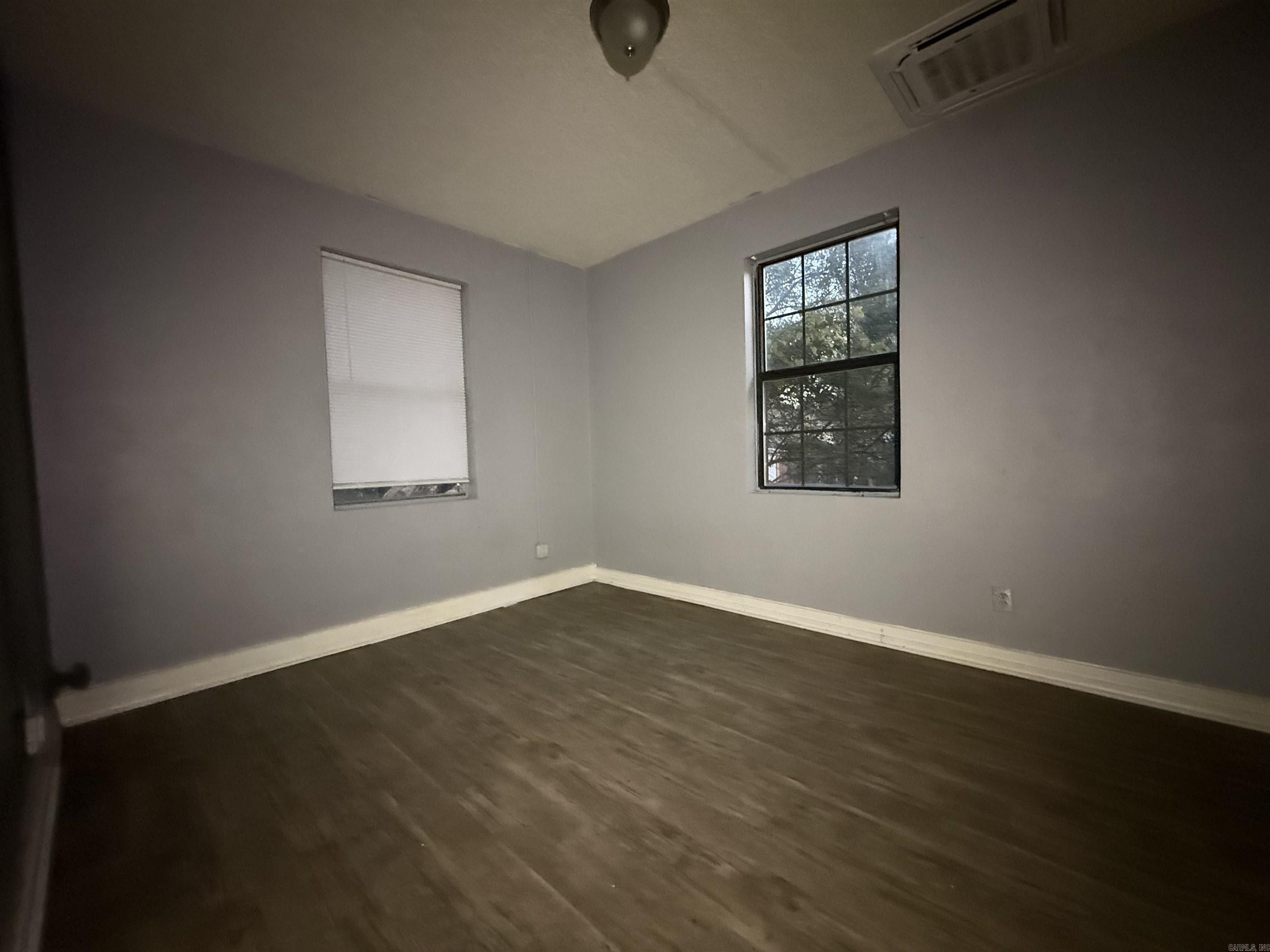 Kahn - Residential Income