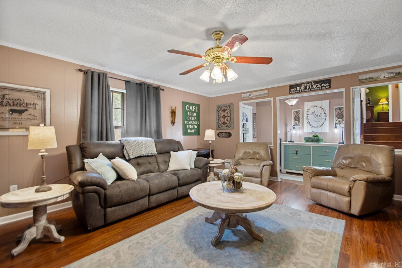 GREEN HILLS - Residential