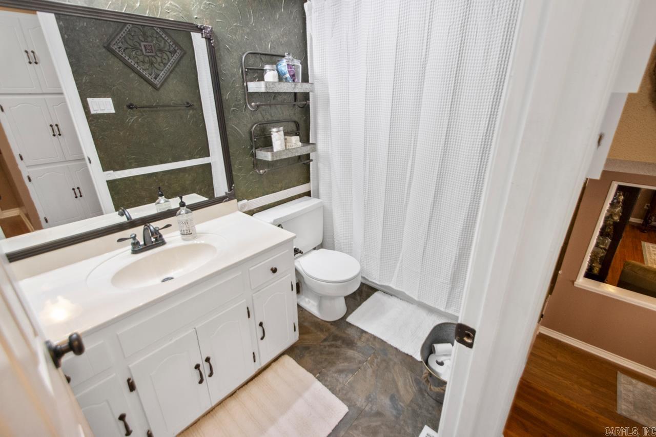 GREEN HILLS - Residential