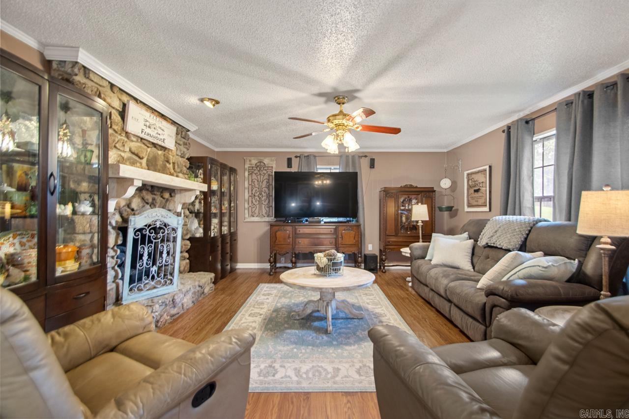 GREEN HILLS - Residential