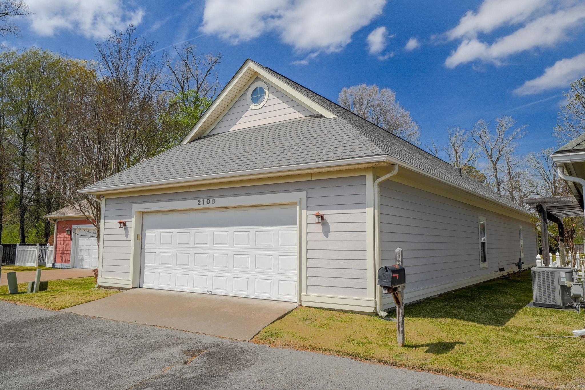 THE ARBORS AT STAGECOACH VILLAGE - Residential