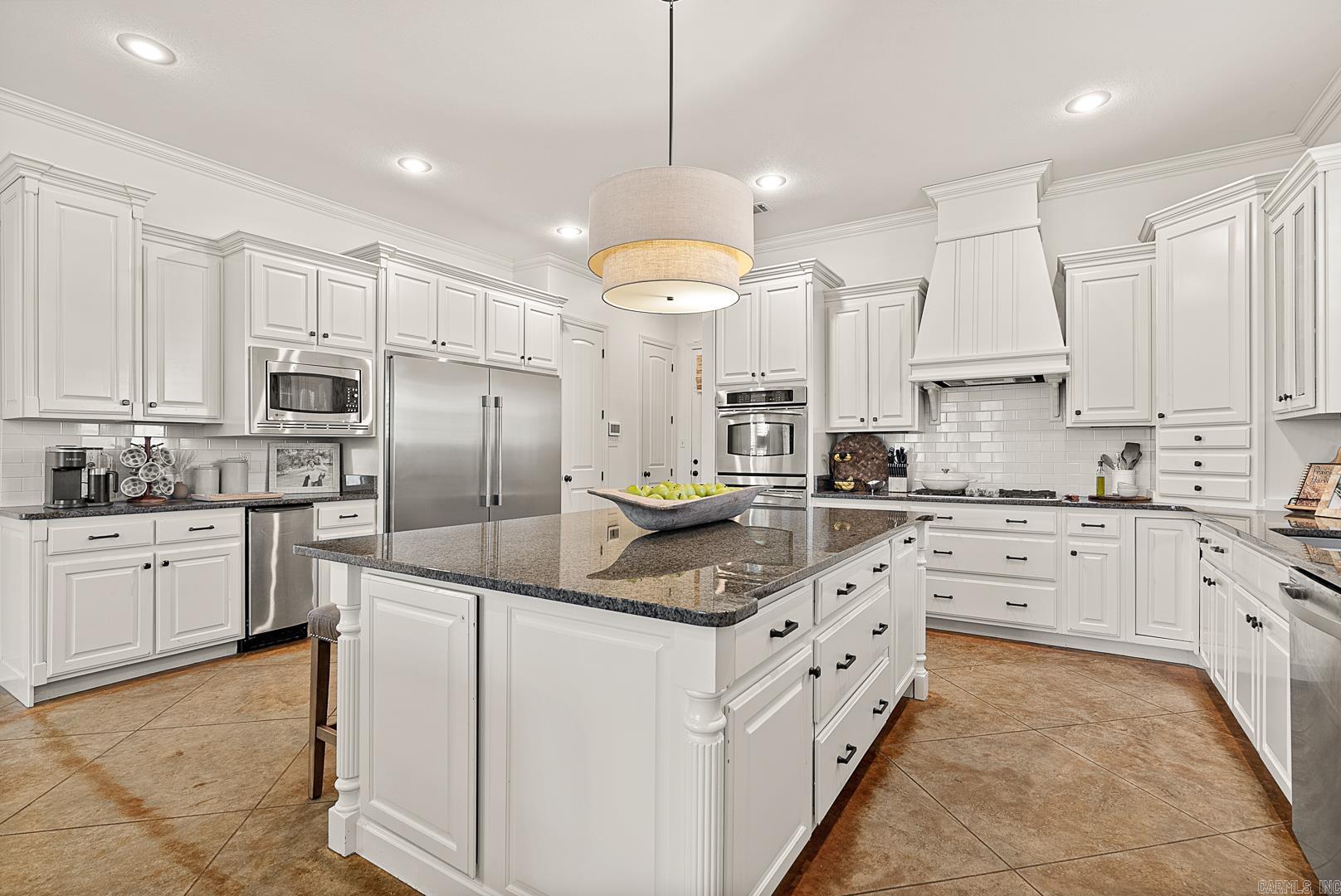 Lake Crest - Residential