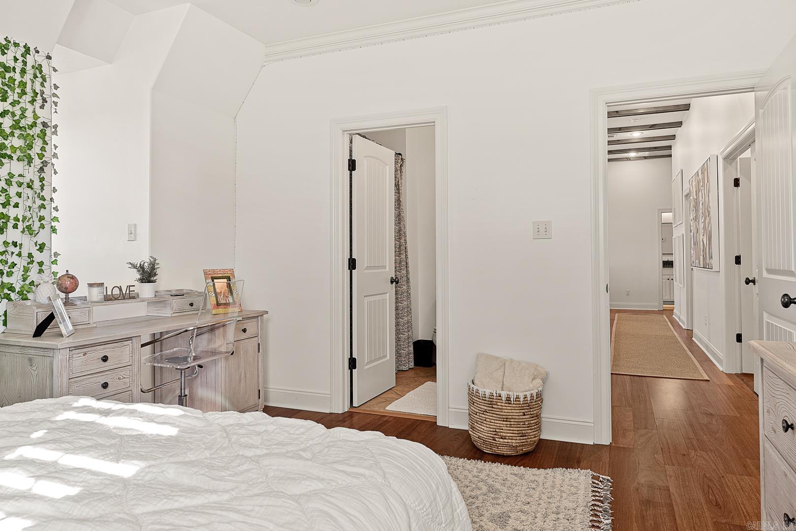 Lake Crest - Residential