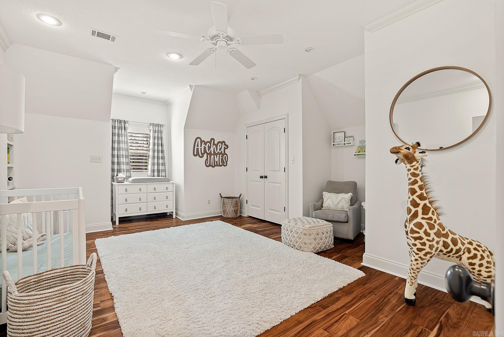 Lake Crest - Residential