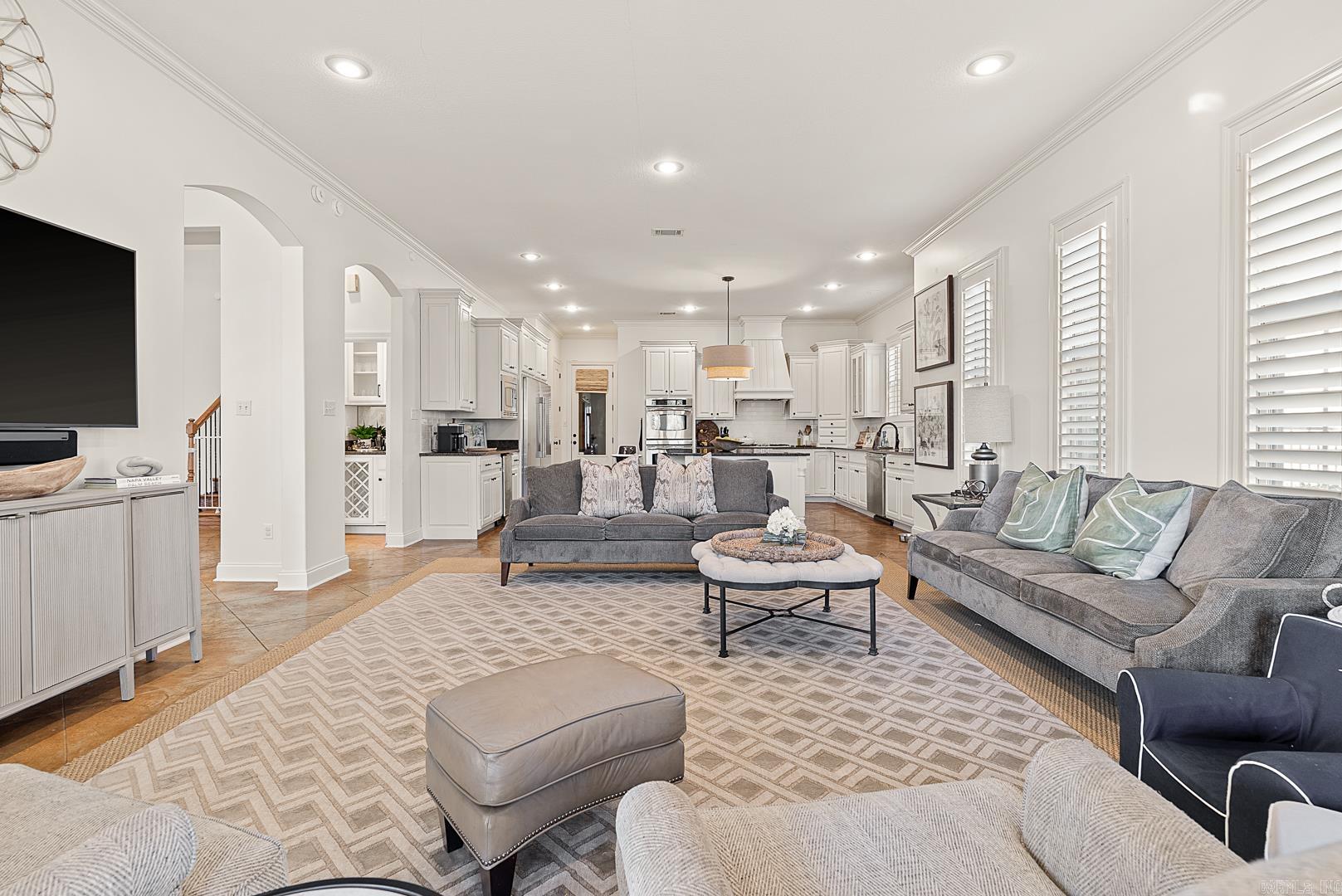 Lake Crest - Residential