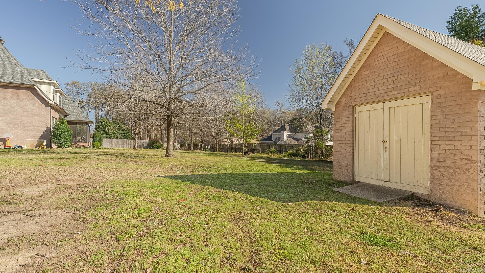 Lake Crest - Residential